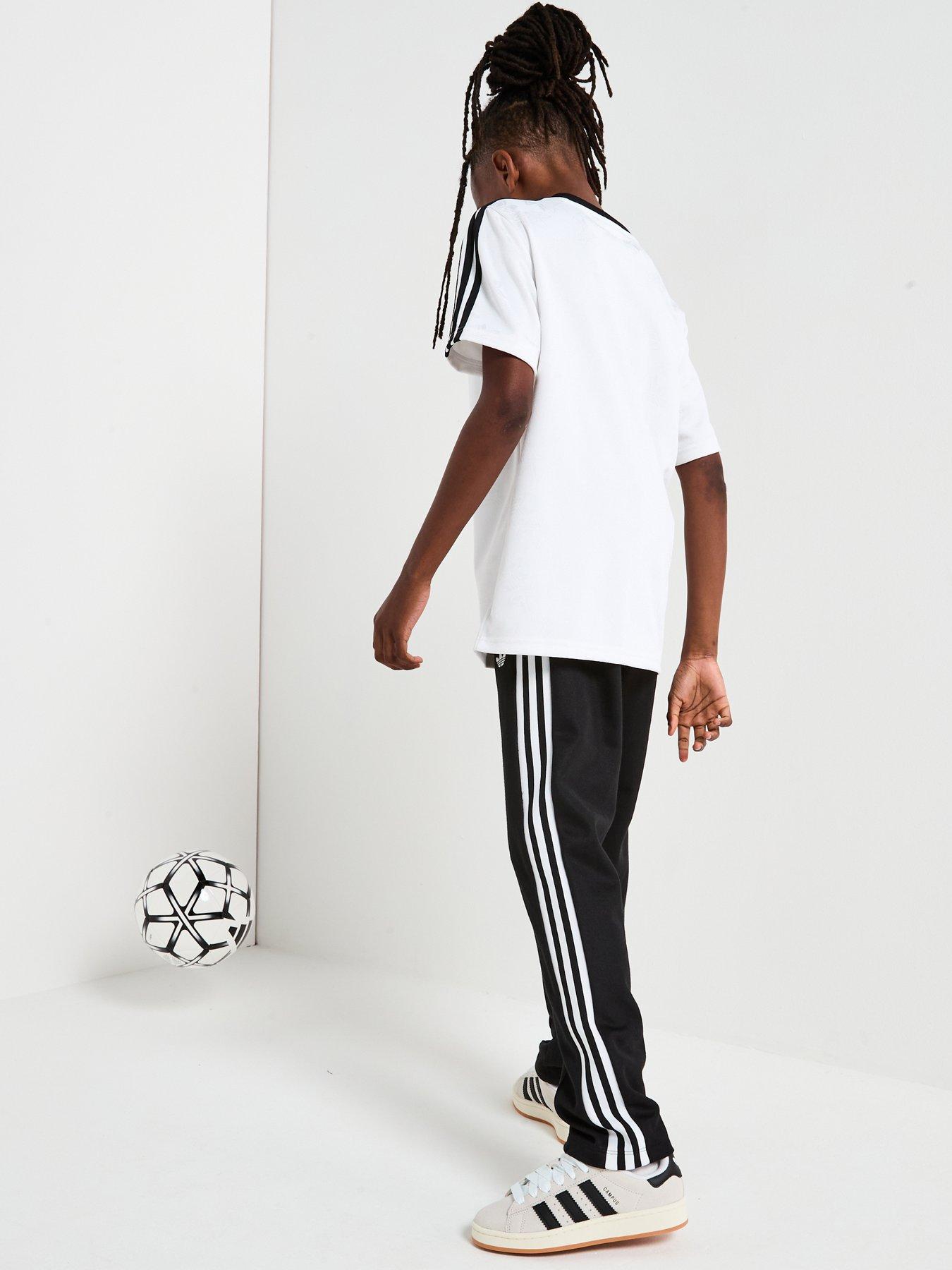 Image 2 of 6 of adidas Originals Junior Boys T-shirt - White