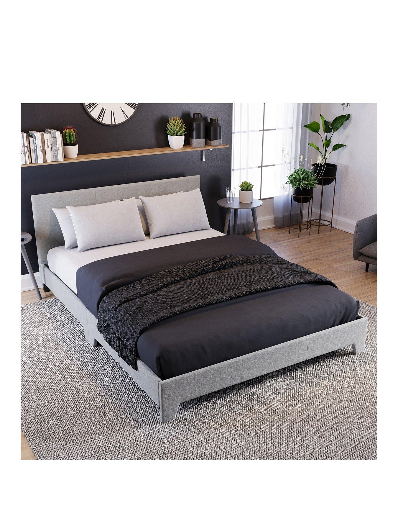 Image 2 of 6 of Vida Designs Victoria Linen Double Bed