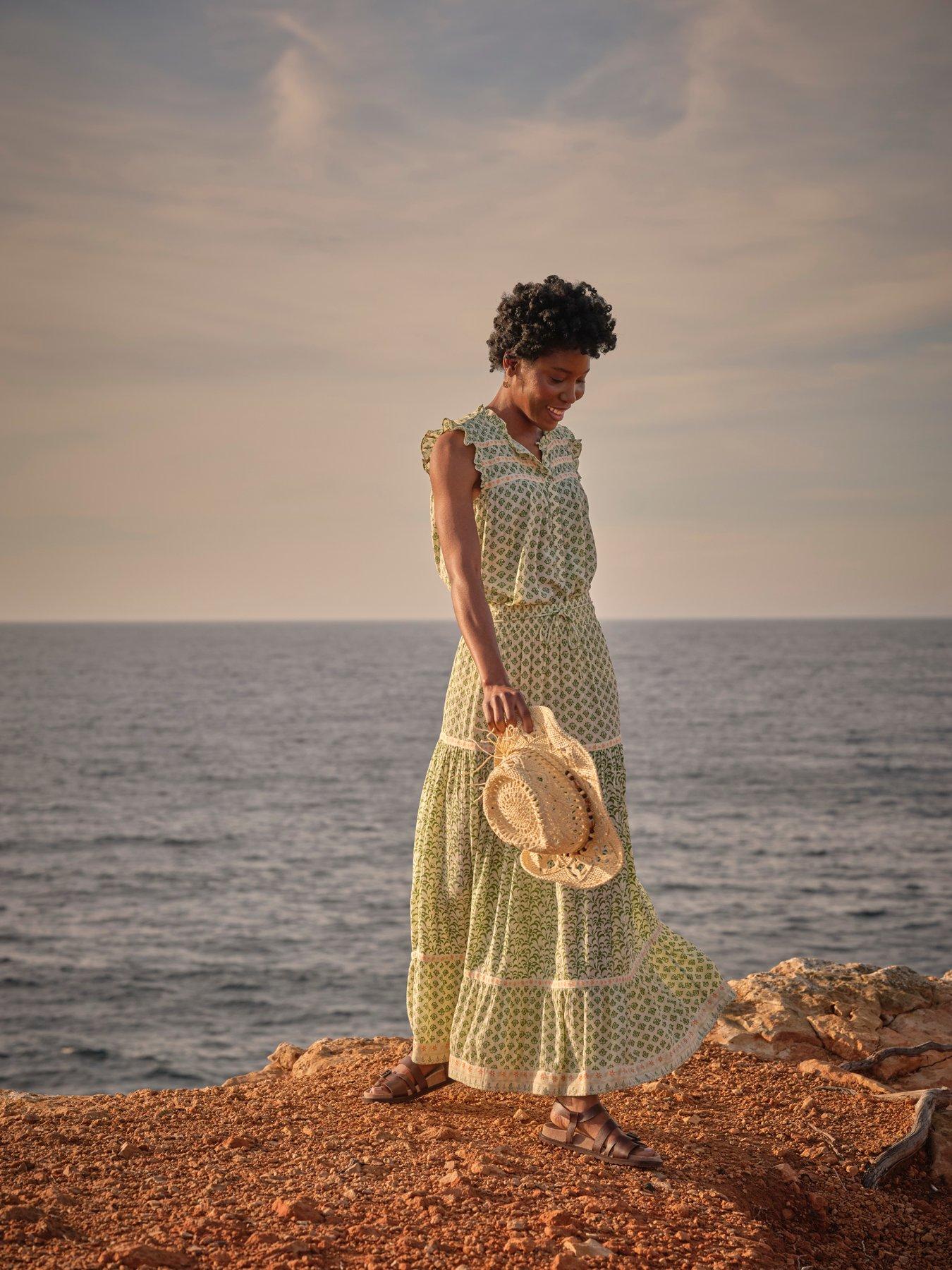 FatFace Jayla Woodblock Maxi Skirt - Green | Very