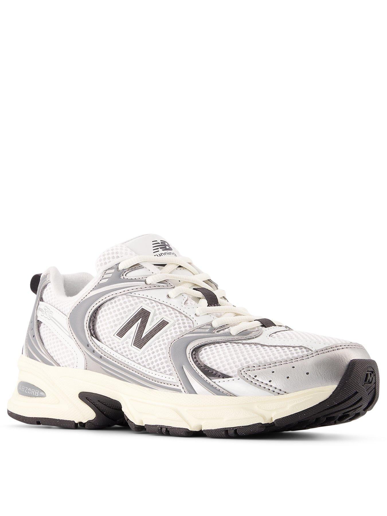 Image 2 of 7 of New Balance Women's 530 Trainers - White/black