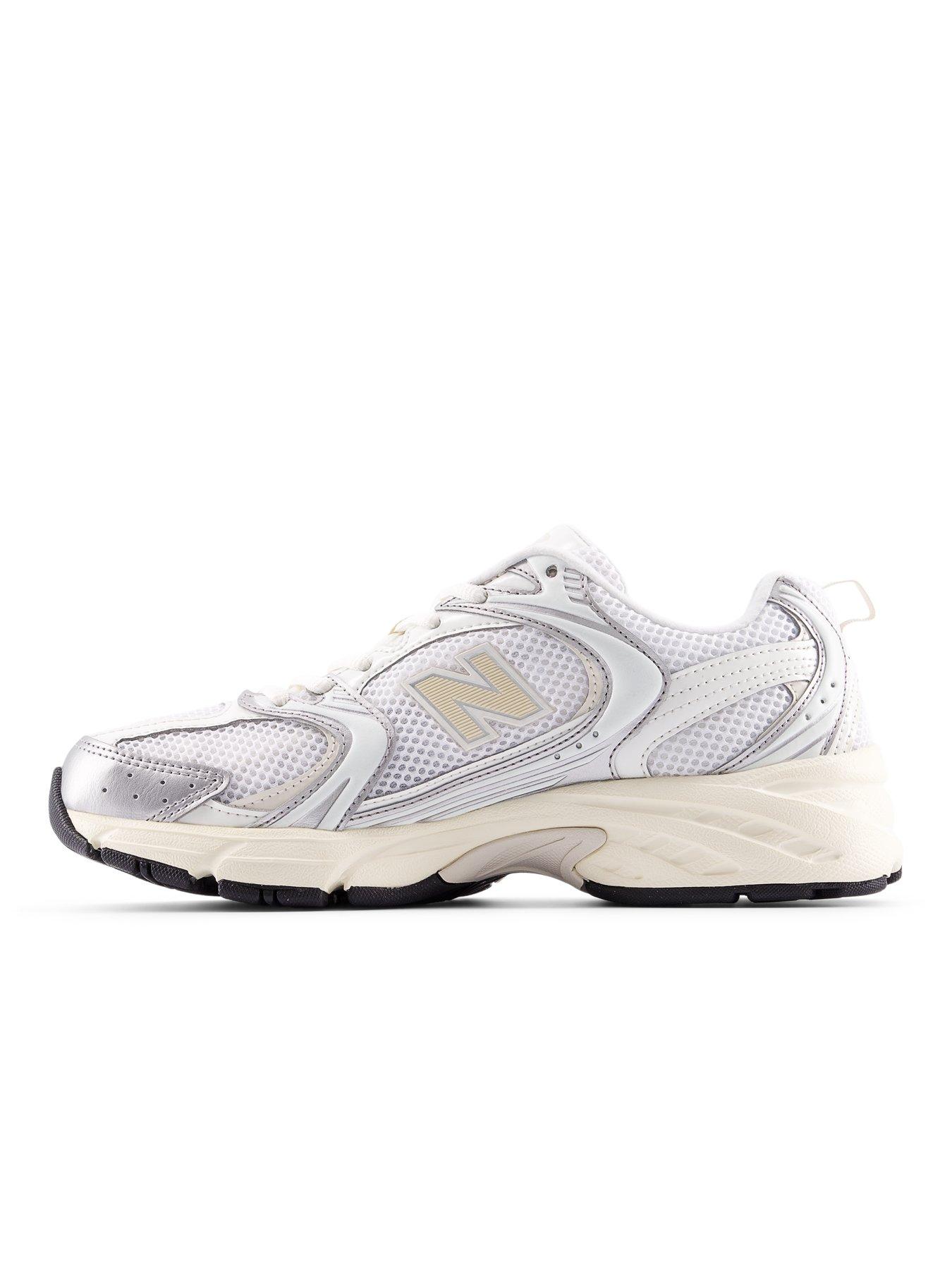 Image 5 of 5 of New Balance Women's 530 Trainers - White