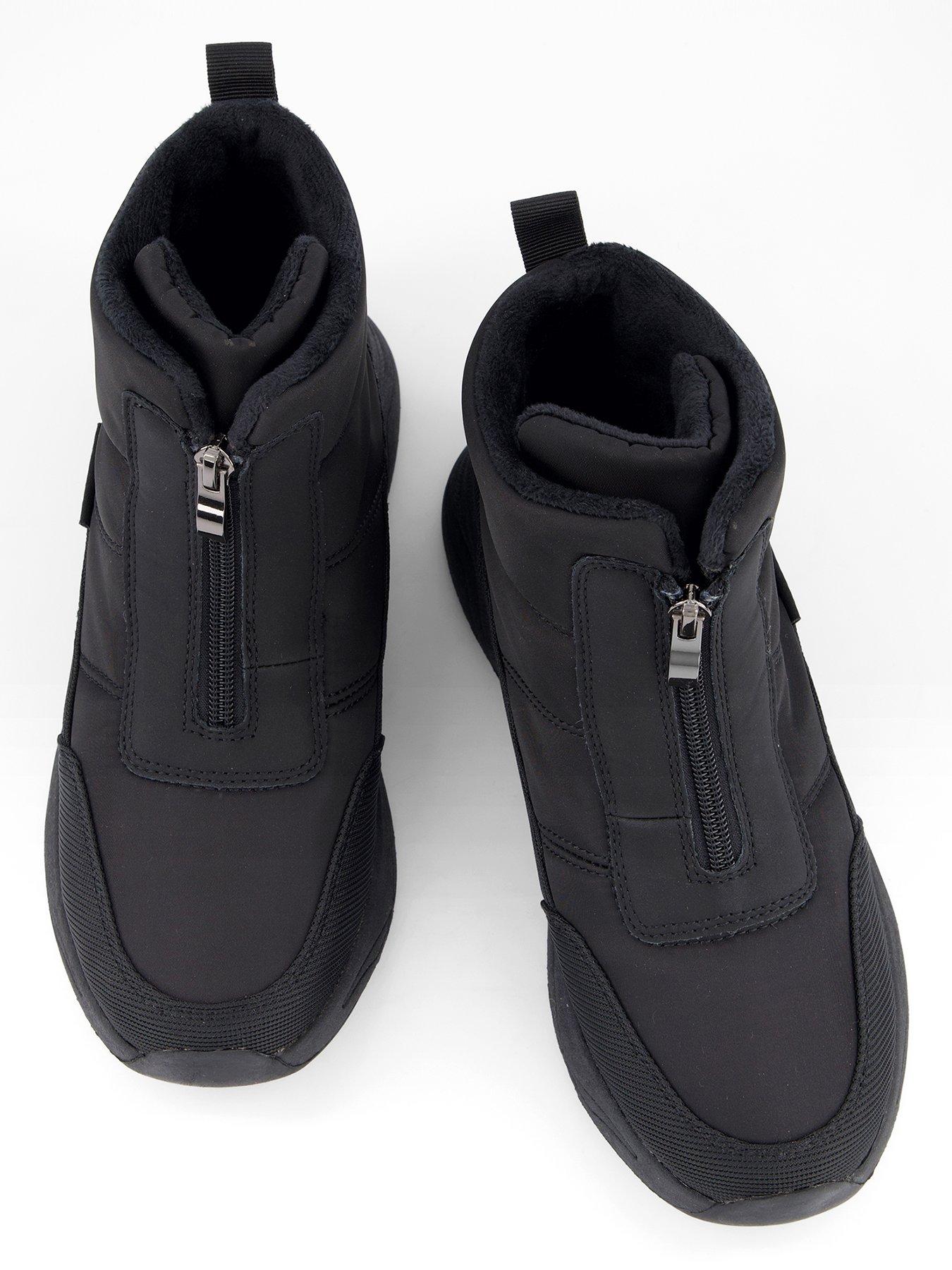 Image 4 of 7 of The Very Collection Hiker Trainer - Black