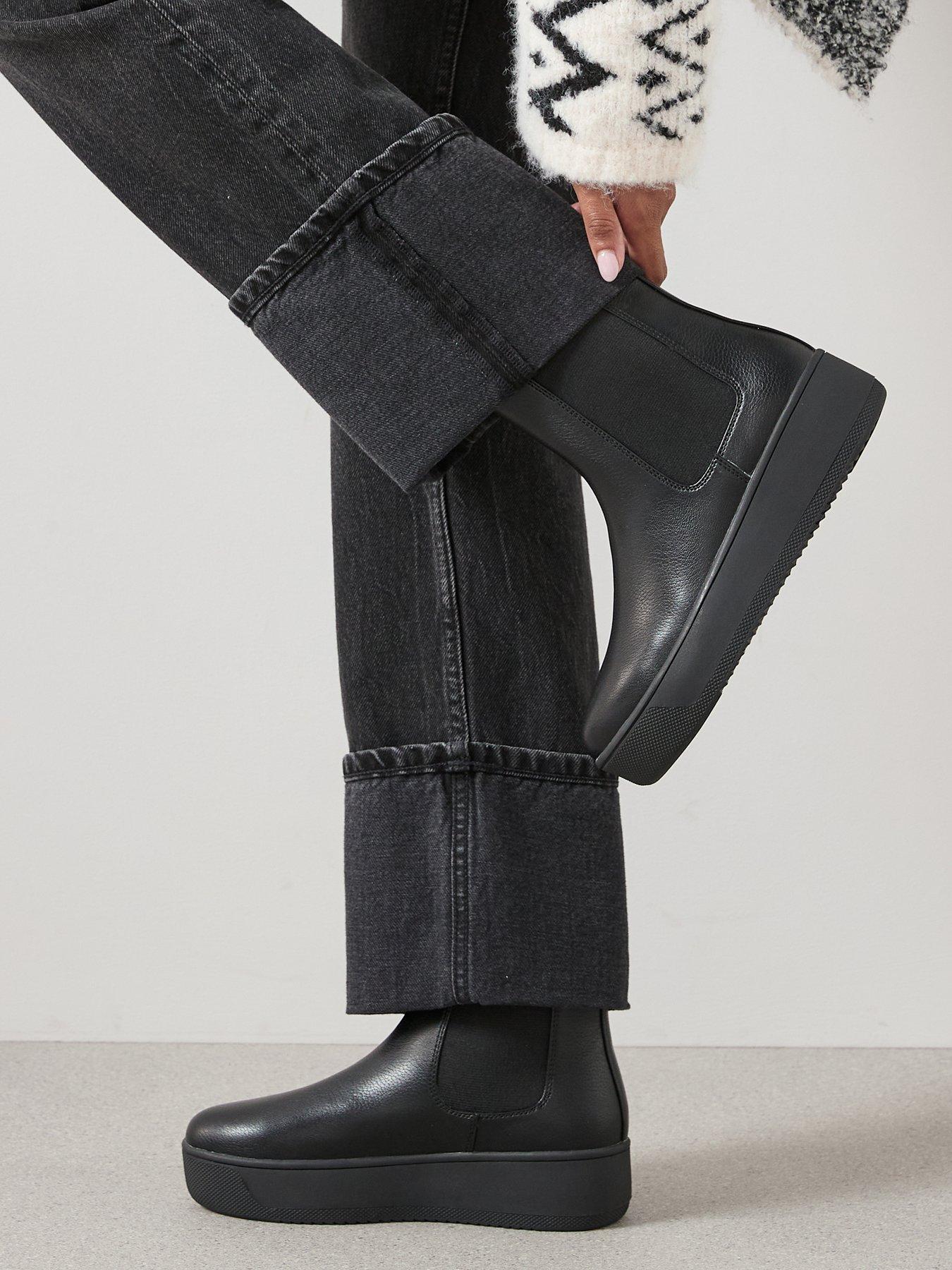 The Very Collection Flatform Chelsea Boot - Black
