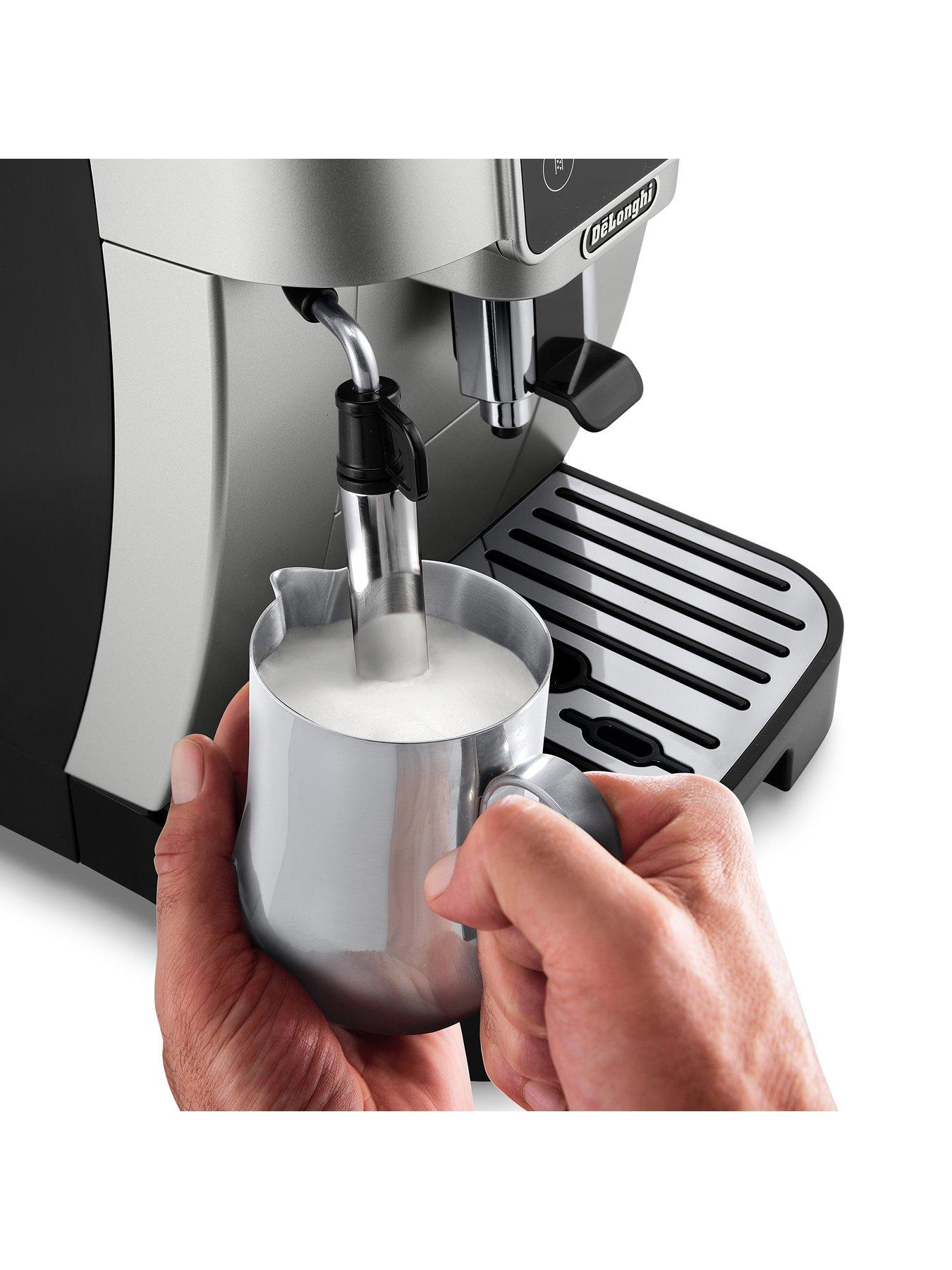 Image 5 of 8 of DeLonghi Magnifica Start Bean to Cup Coffee Machine&nbsp;ECAM220.31