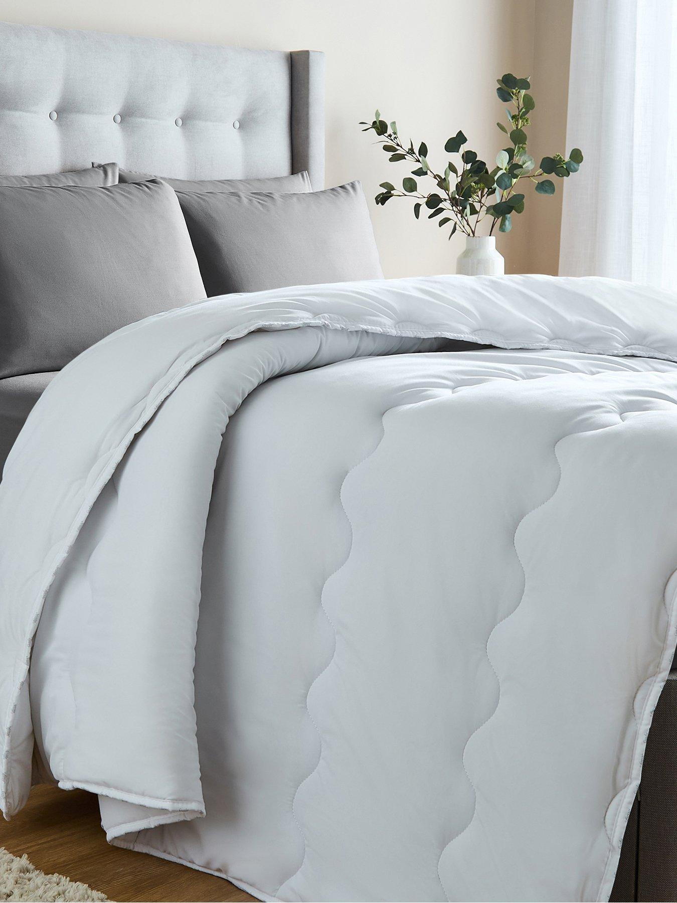 Sealy Deeply Full 10.5 Tog Duvet