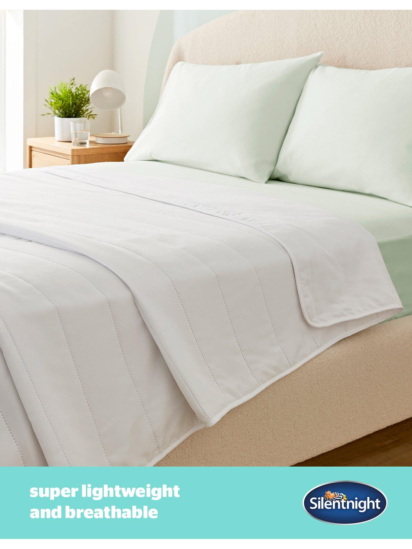 Image 3 of 7 of Silentnight Summer Breeze Cooling Summer Duvet - 1.0 Tog