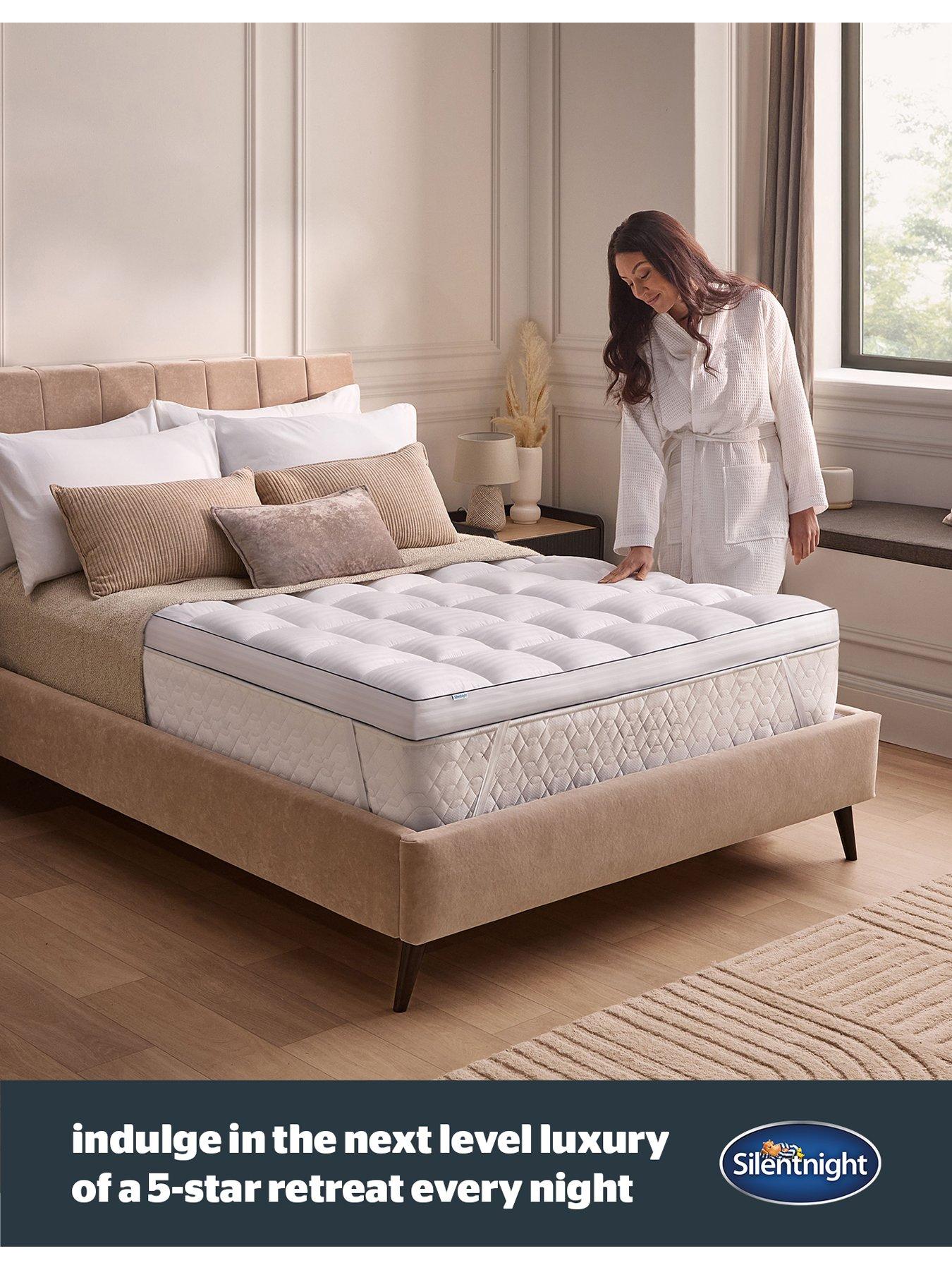 Image 3 of 7 of Silentnight Luxury Supreme Hotel Collection Extra Deep Mattress Topper