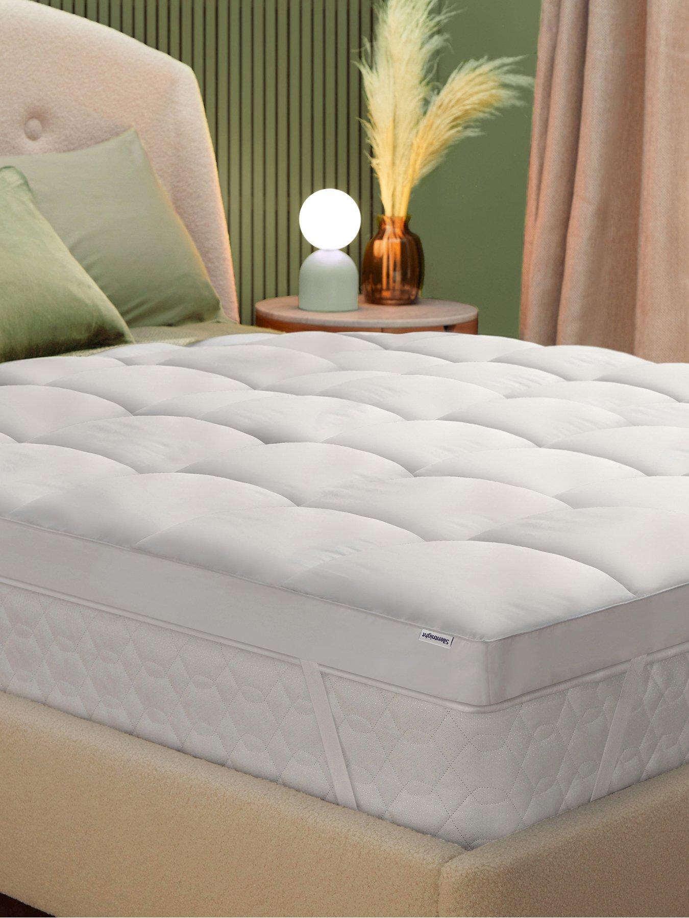 undefined Silentnight Anti Allergy Ultimate Extra Deep Mattress Topper