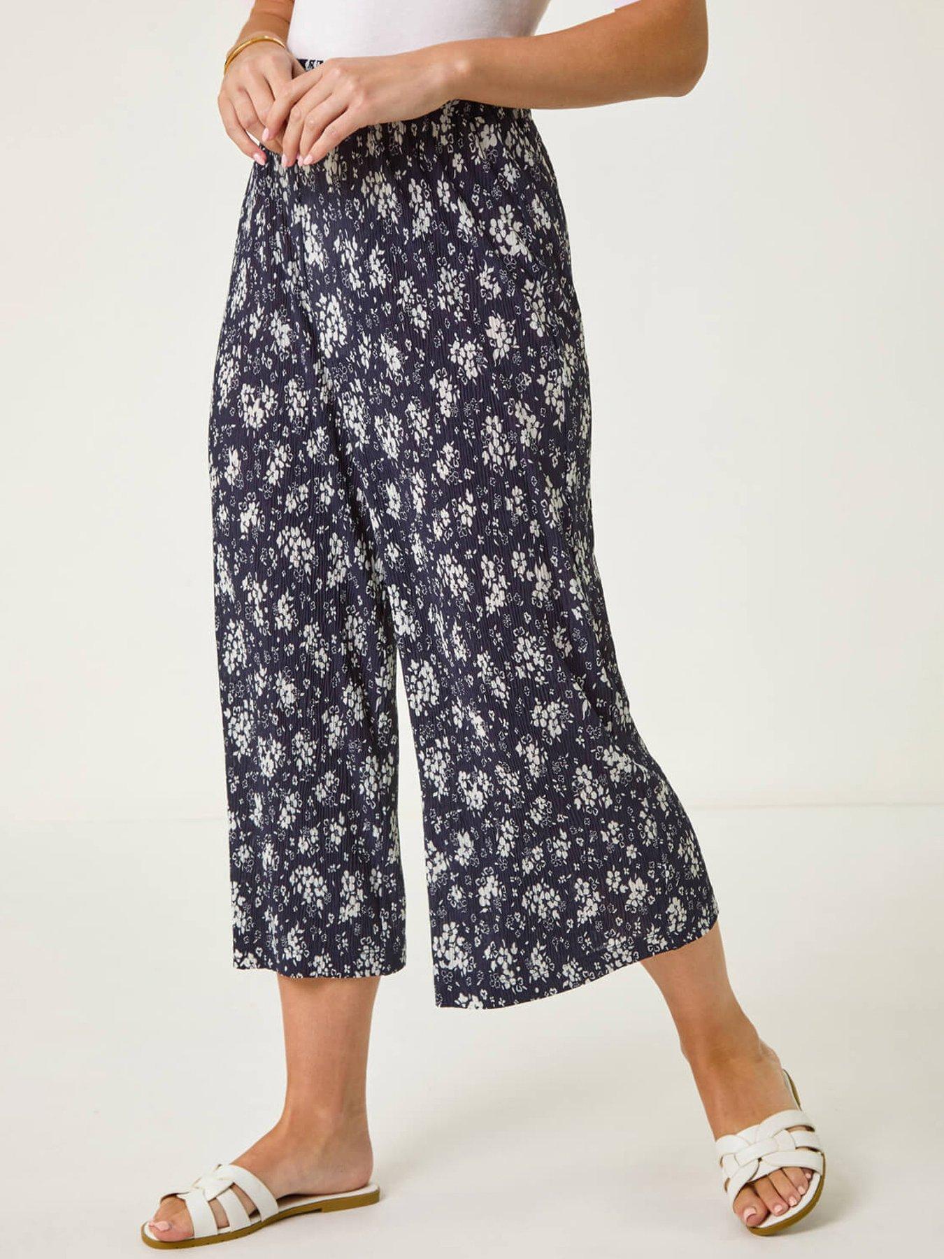 undefined Petite Floral Crinkle Cropped Trouser - Navy