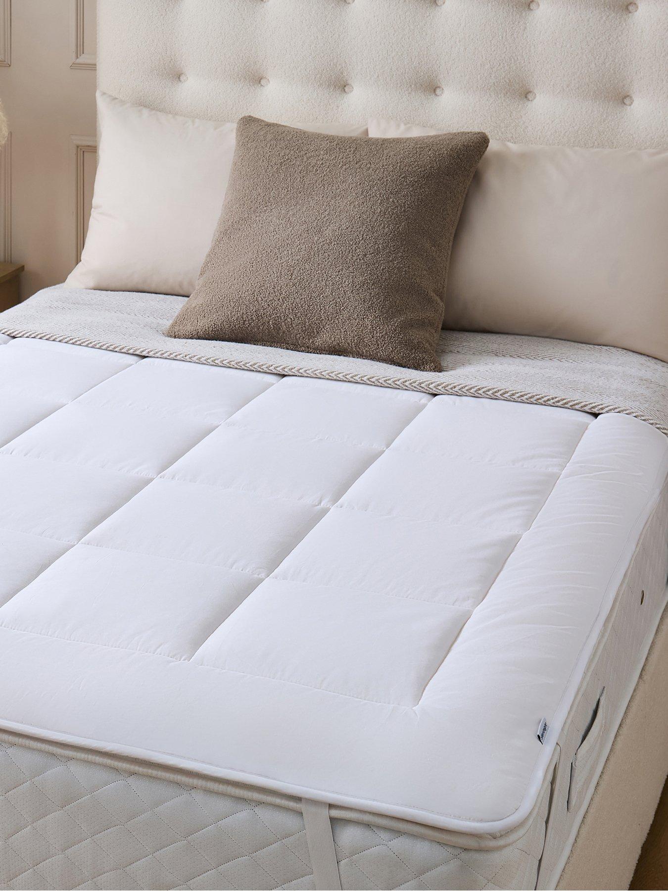 Silentnight Luxury Natural Wool Mattress Topper