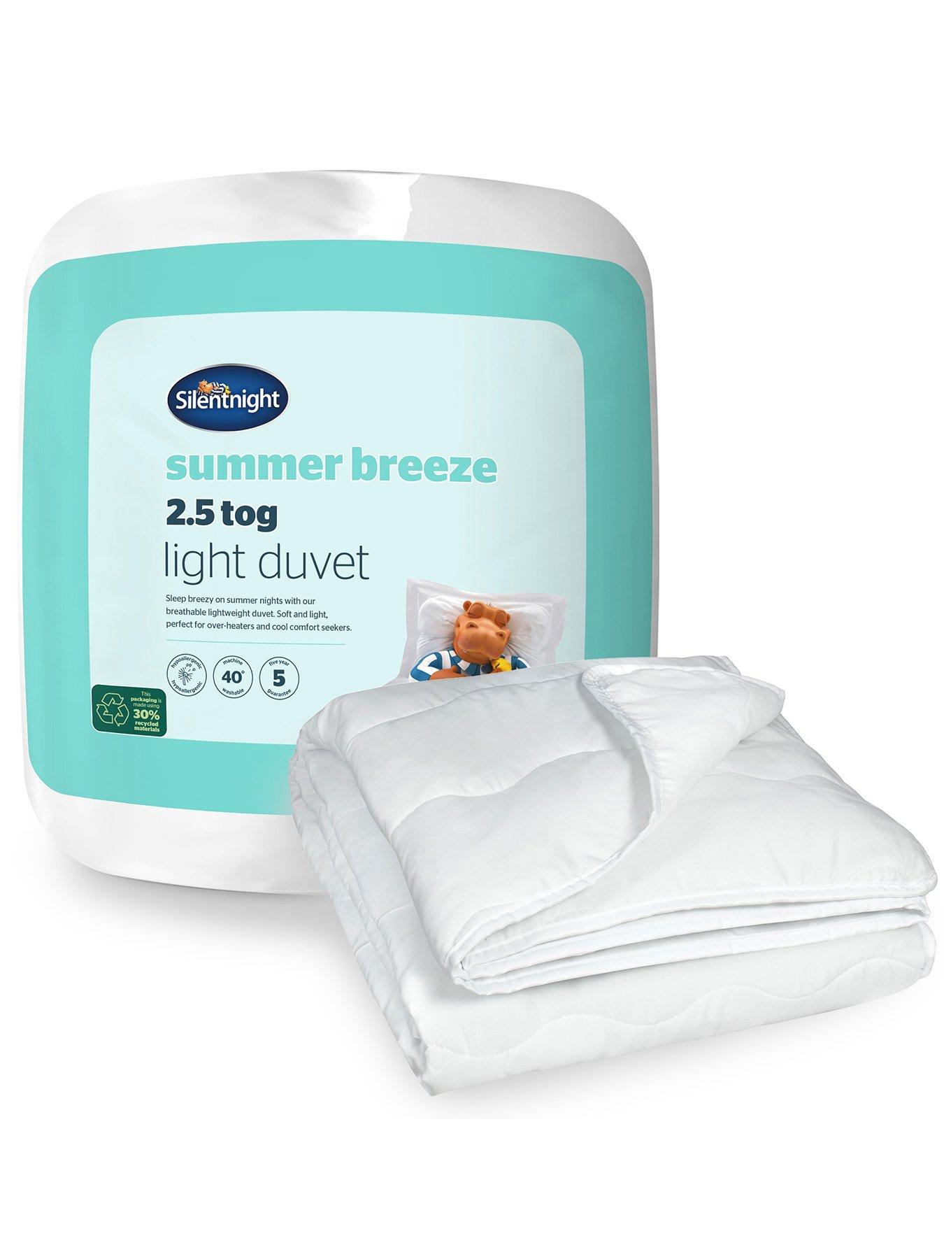 Silentnight Summer Breeze Lightweight Duvet - 2.5 Tog