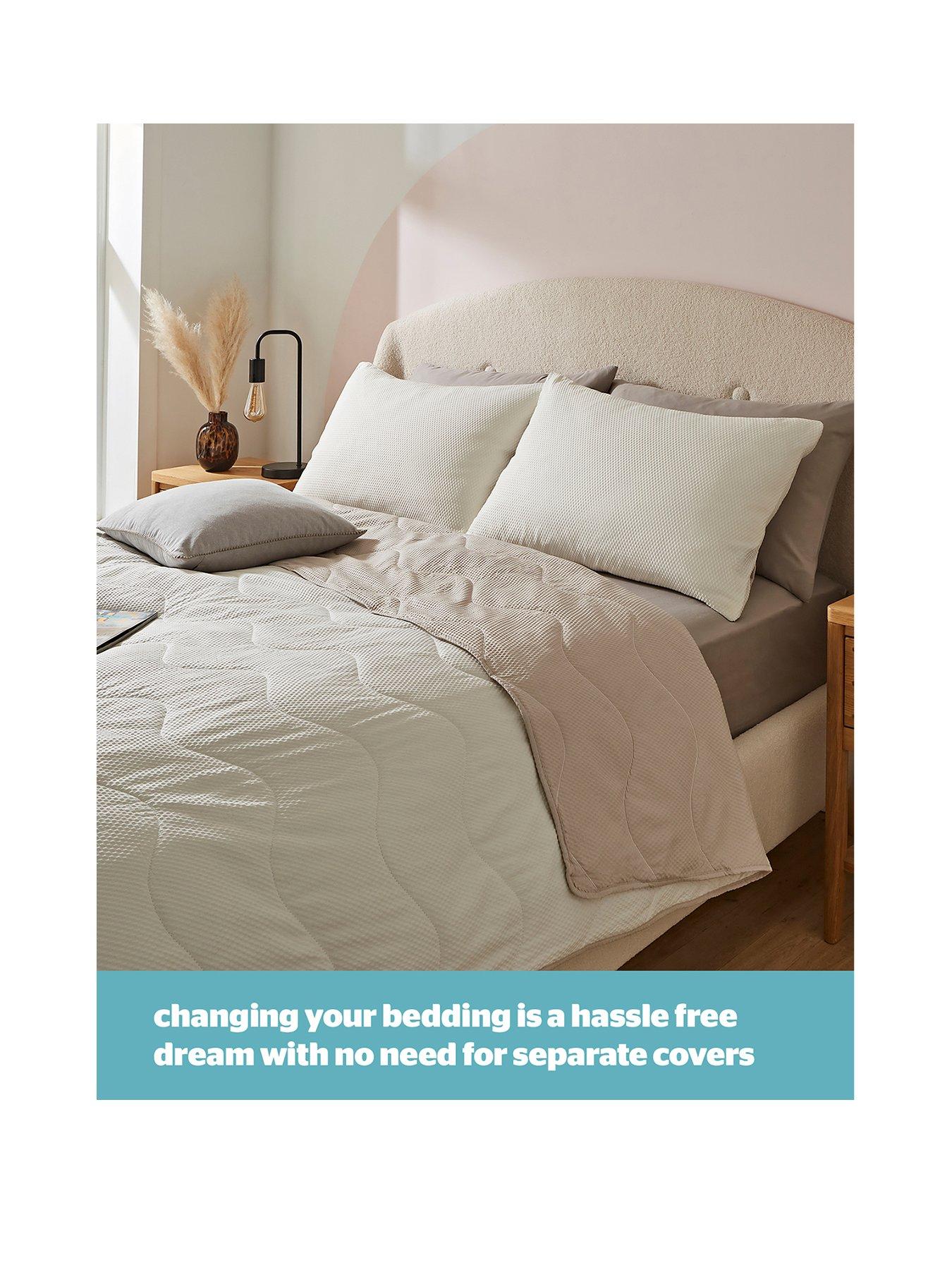 Image 2 of 7 of Silentnight Summer Breeze Cooling Summer Duvet And Pillowcase Set - 2.5 Tog - Cream/Taupe
