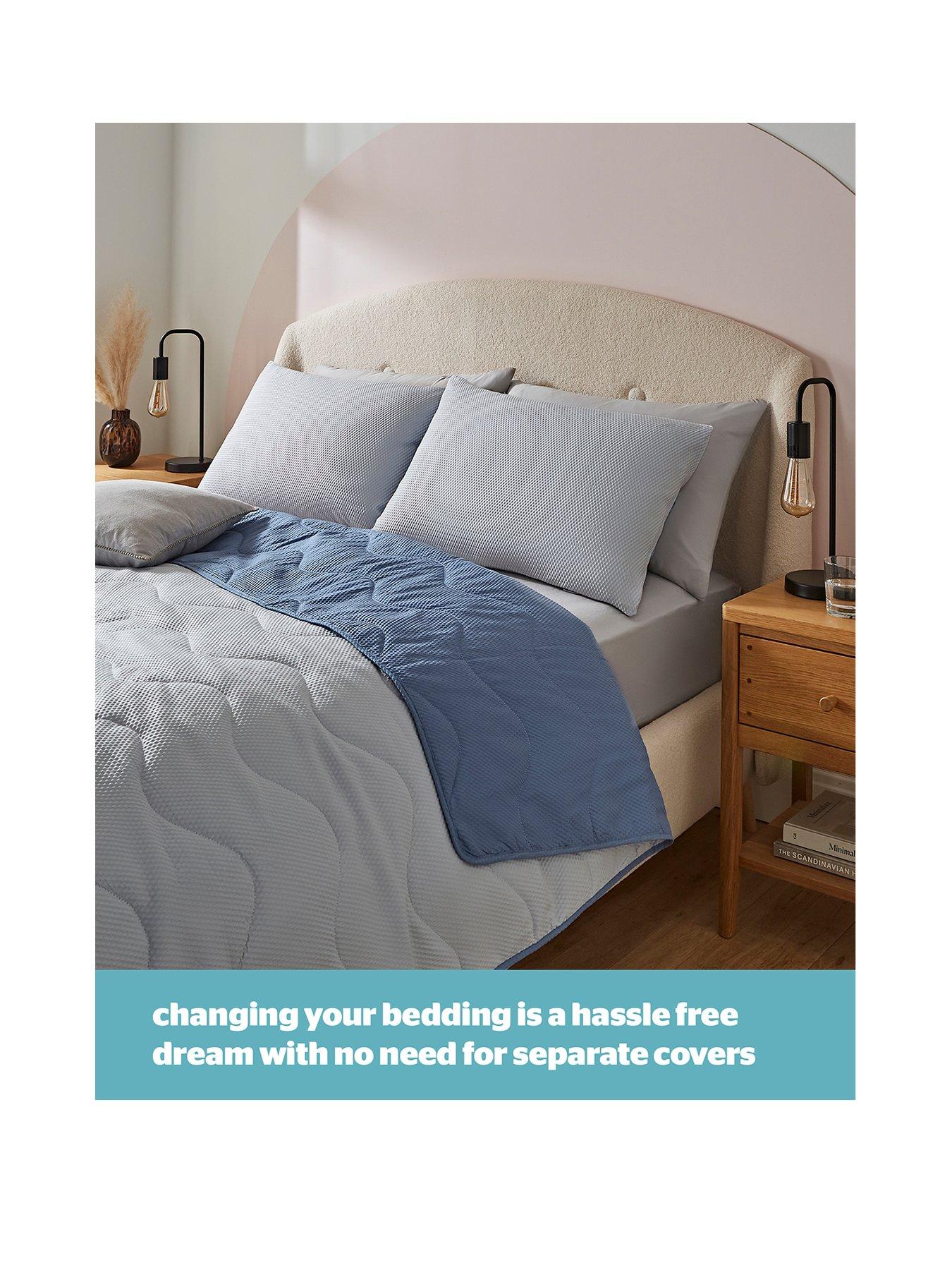 Image 2 of 7 of Silentnight Summer Breeze Cooling Summer Duvet And Pillowcase Set - 2.5 Tog - Grey/Blue