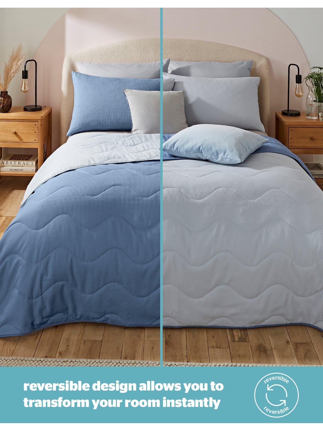 Image 4 of 7 of Silentnight Summer Breeze Cooling Summer Duvet And Pillowcase Set - 2.5 Tog - Grey/Blue
