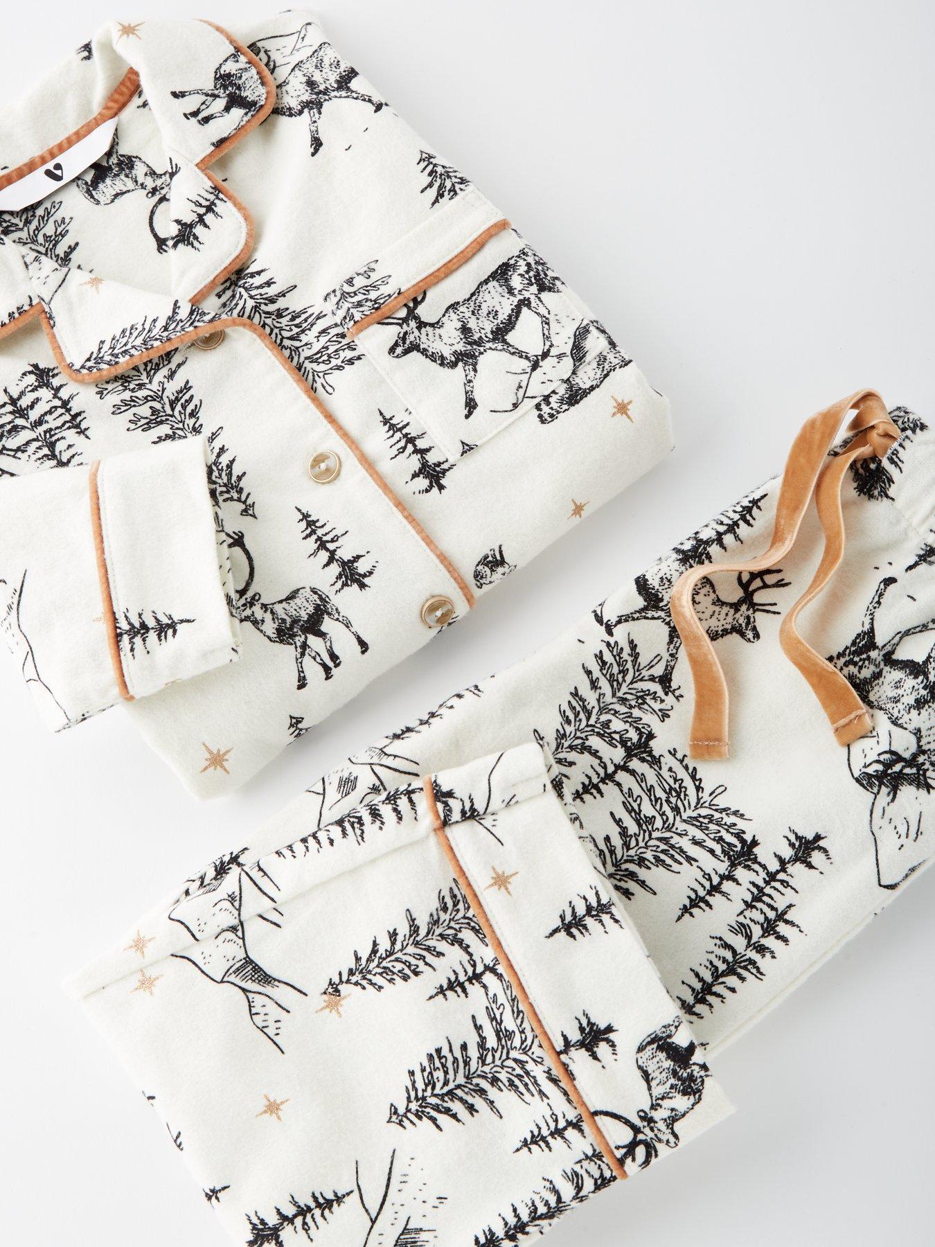 Image 4 of 5 of The Very Collection Kids Family Christmas Pj Winter Wonderland Woven Revere Set- Cream