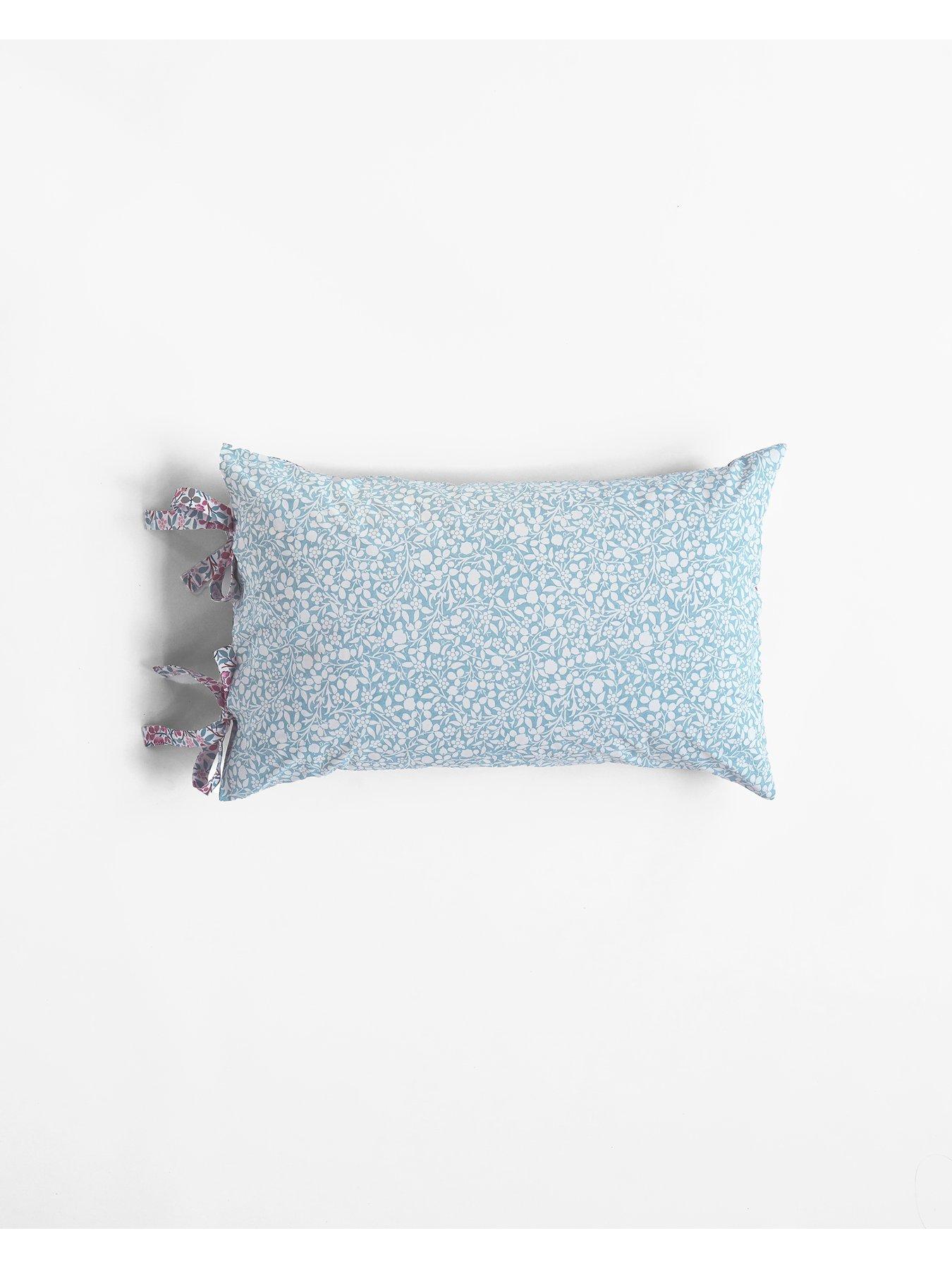 Image 4 of 7 of William Morris at Home Clover 100% Cotton Duvet Cover Set