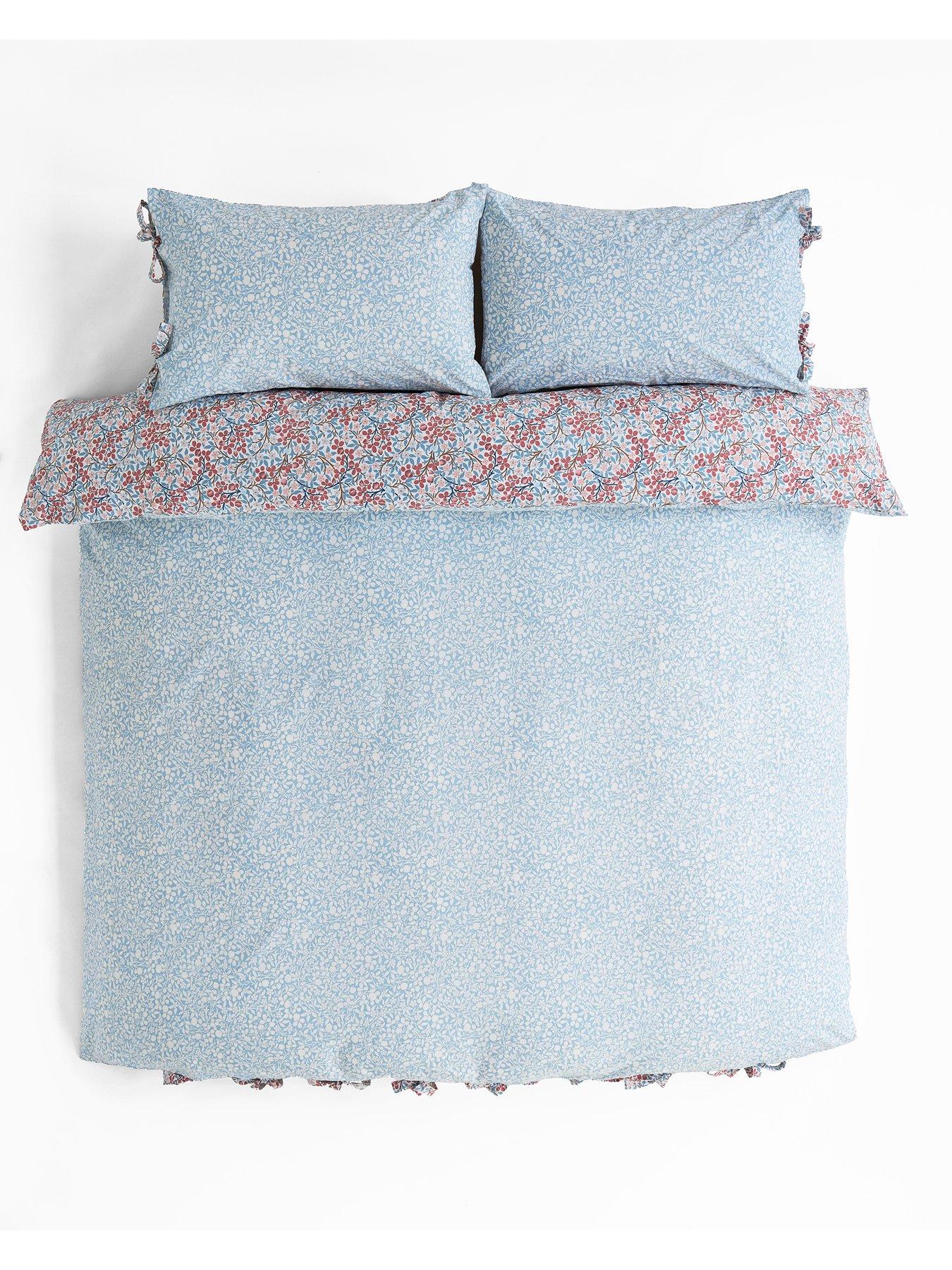 Image 5 of 7 of William Morris at Home Clover 100% Cotton Duvet Cover Set