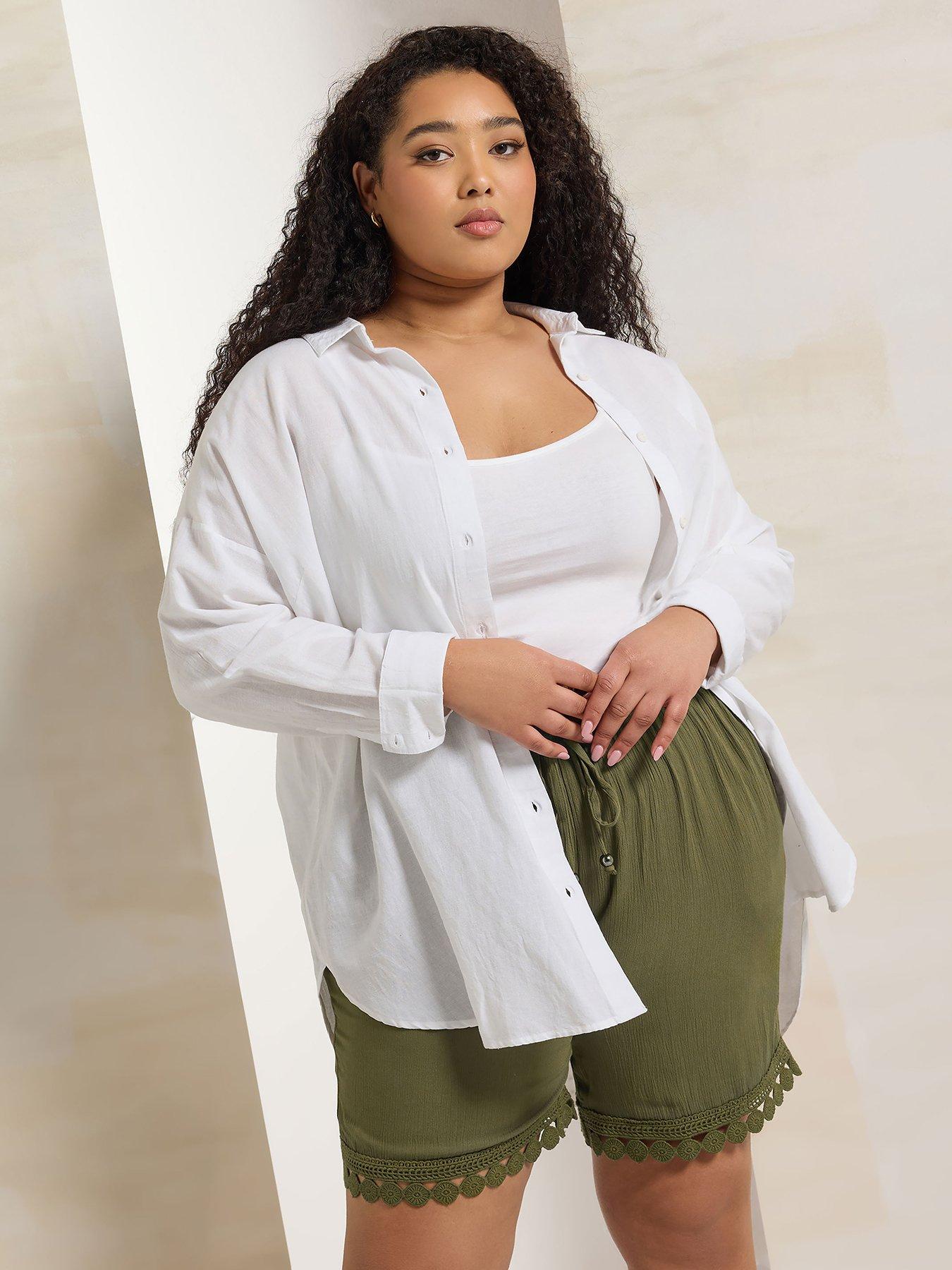 undefined Curve Trim Hem Crinkle Short - Green