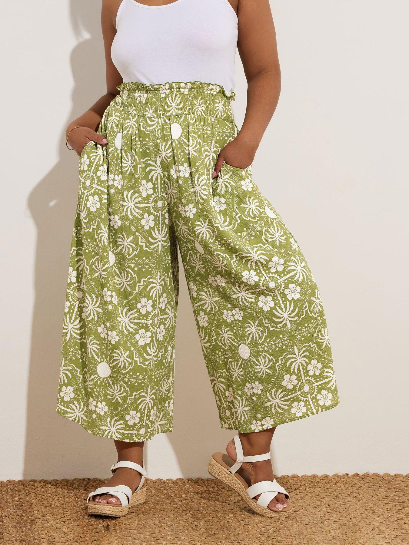 undefined Curve Shirred Crop Trouser