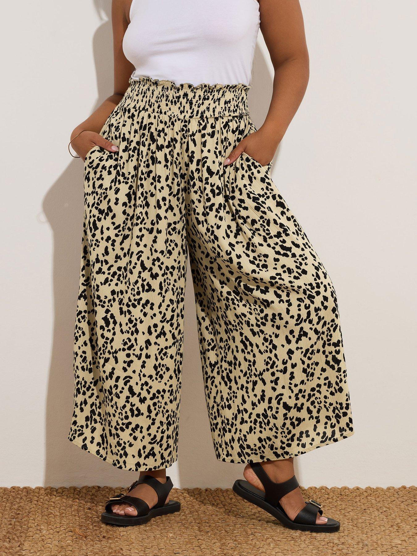 undefined Curve Shirred Crop Trouser