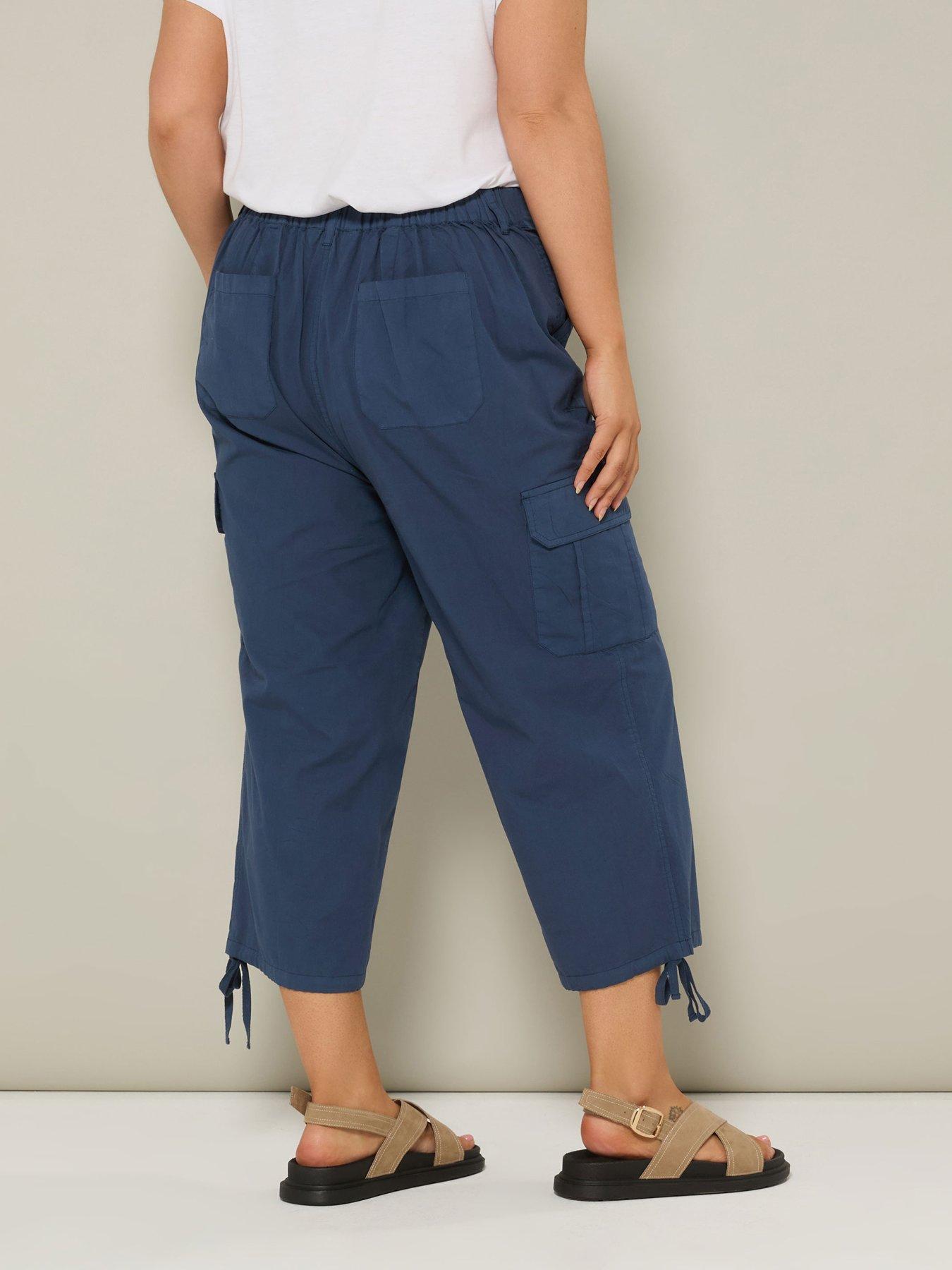 Image 2 of 5 of Yours Curve Woven Cargo Crop Trouser - Blue