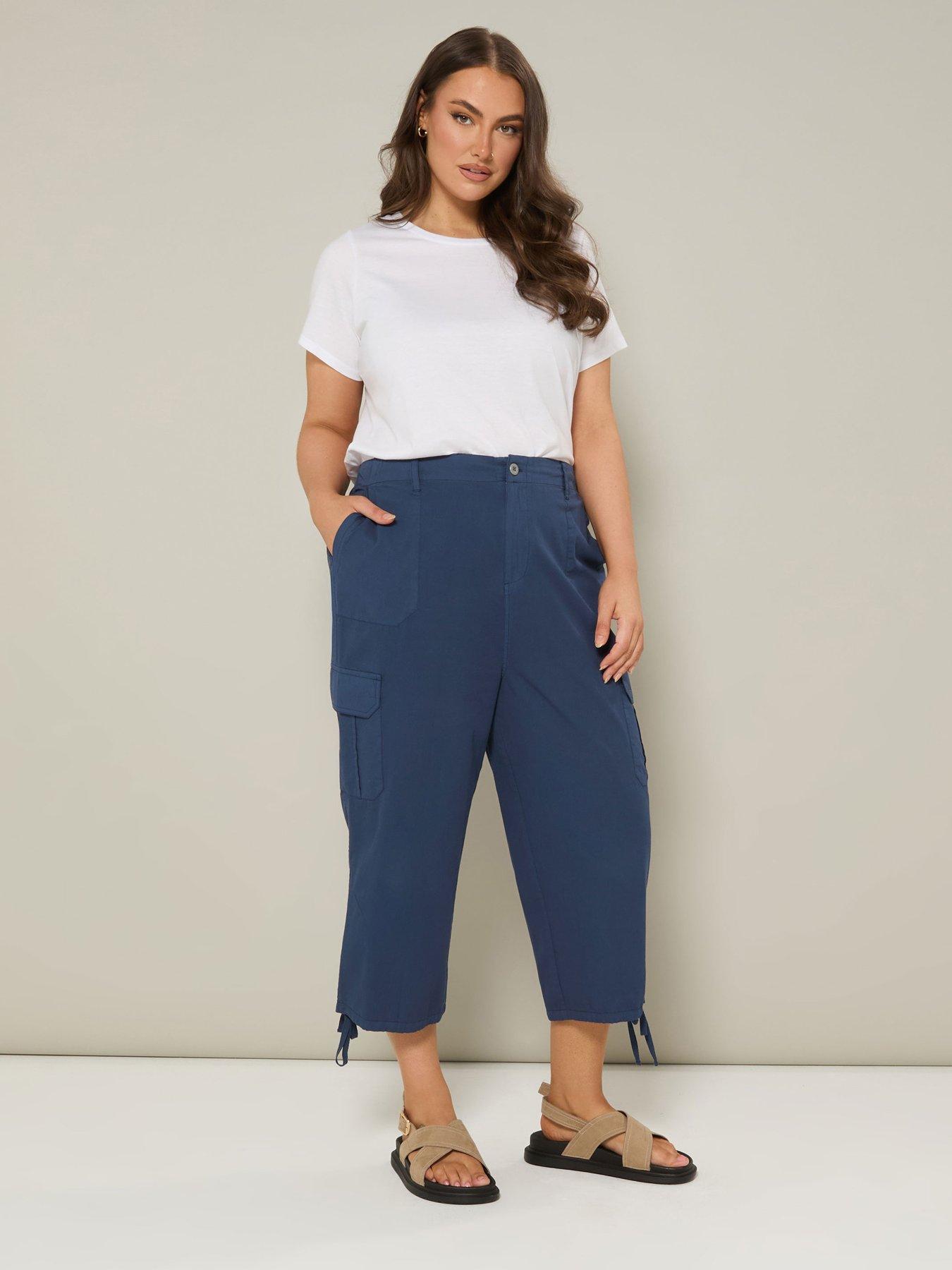 Image 3 of 5 of Yours Curve Woven Cargo Crop Trouser - Blue