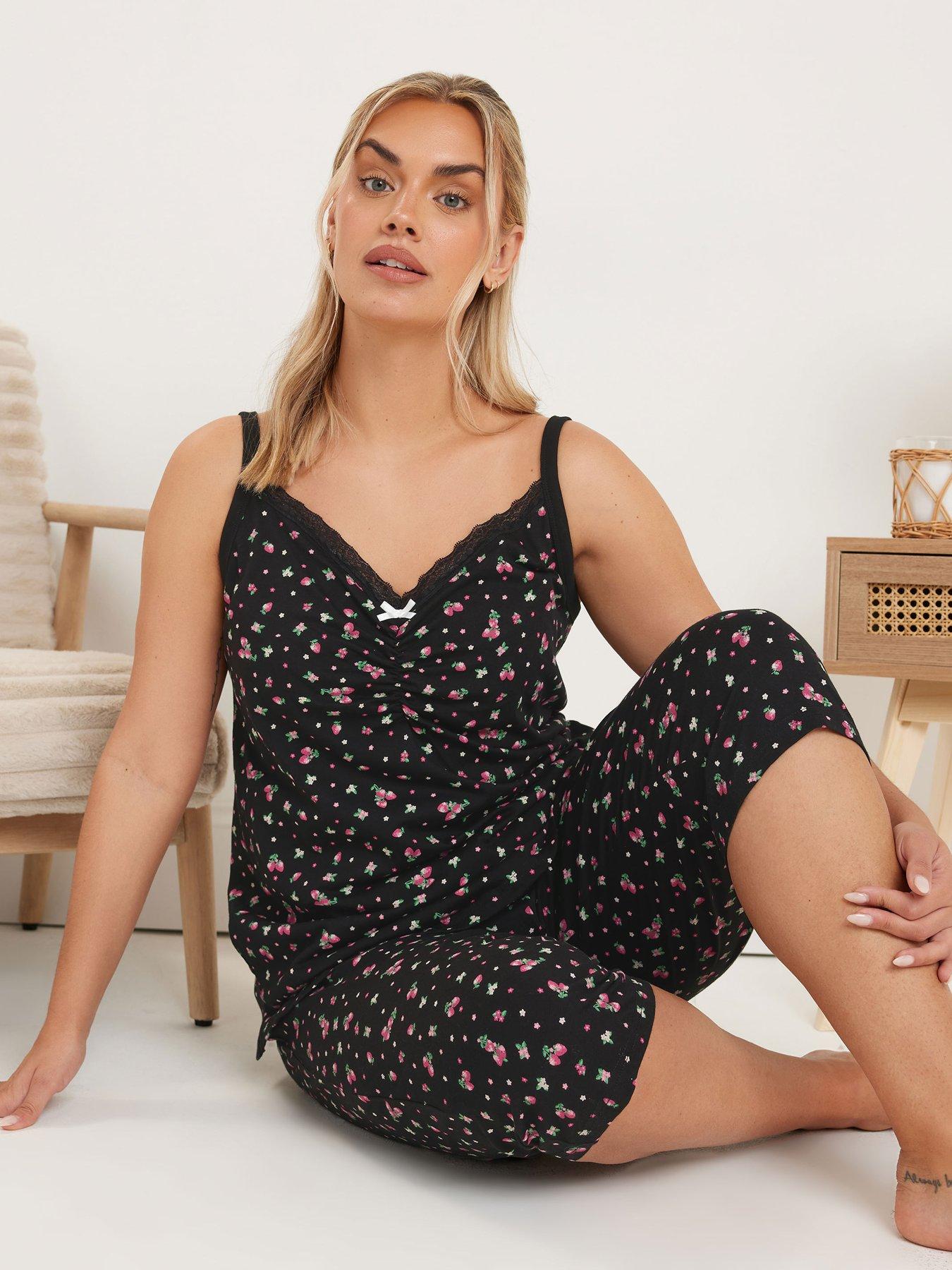 undefined Curve Ditsy Berries Cami Crop Pyjama Set - Black