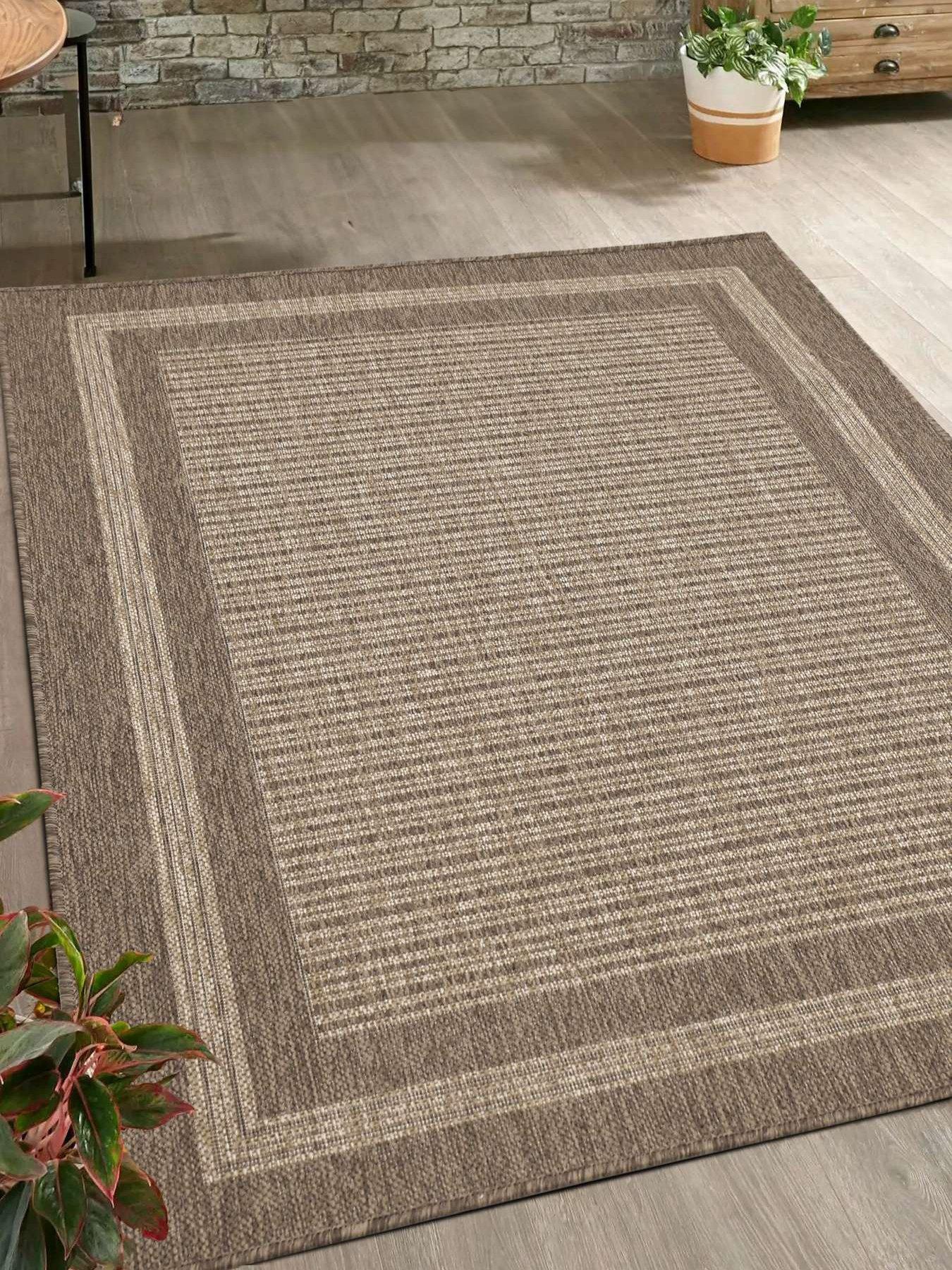 undefined Gel-Backed Border Rug