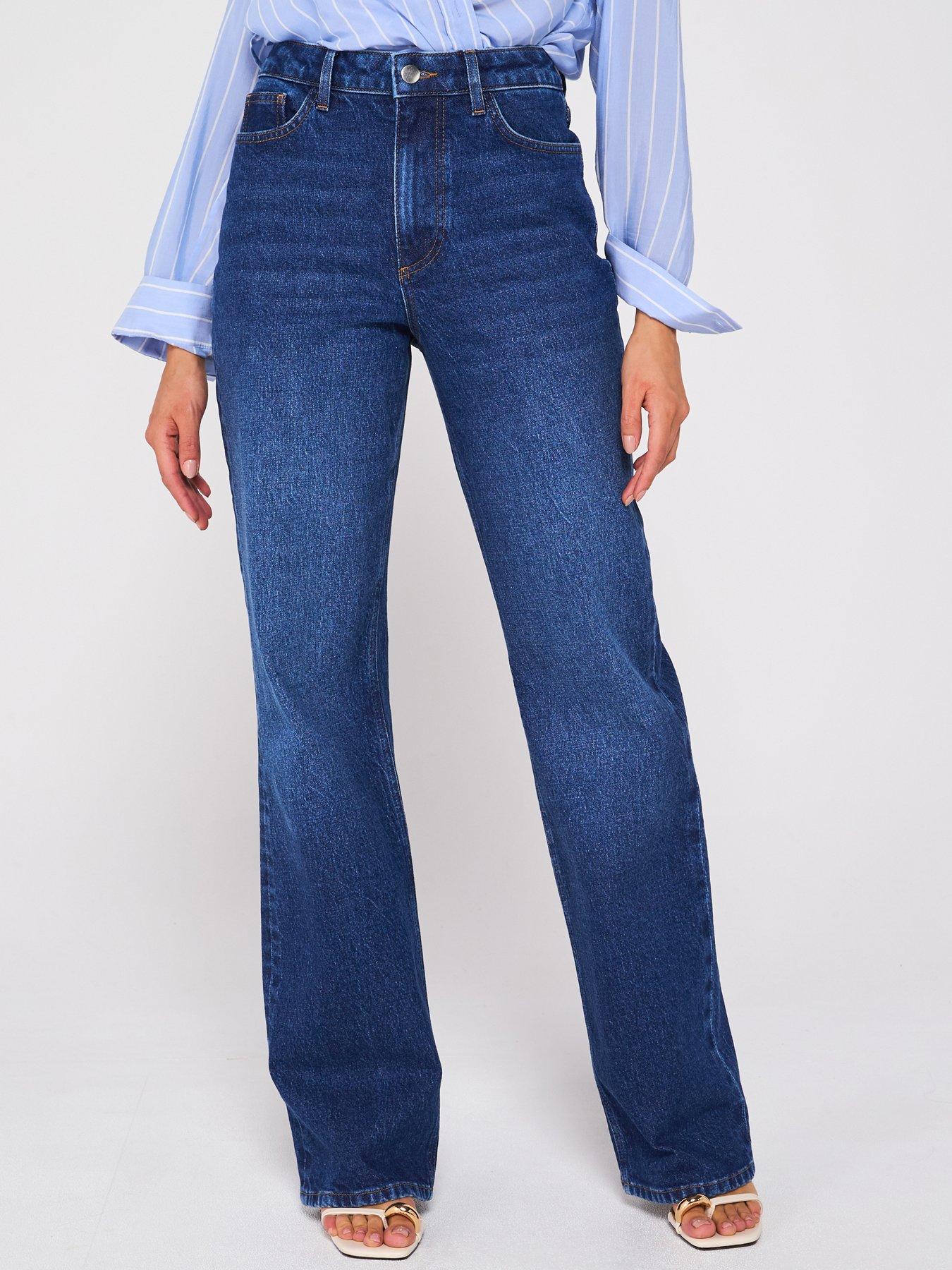 undefined Short Wide Leg Jeans with Stretch - Dark Wash