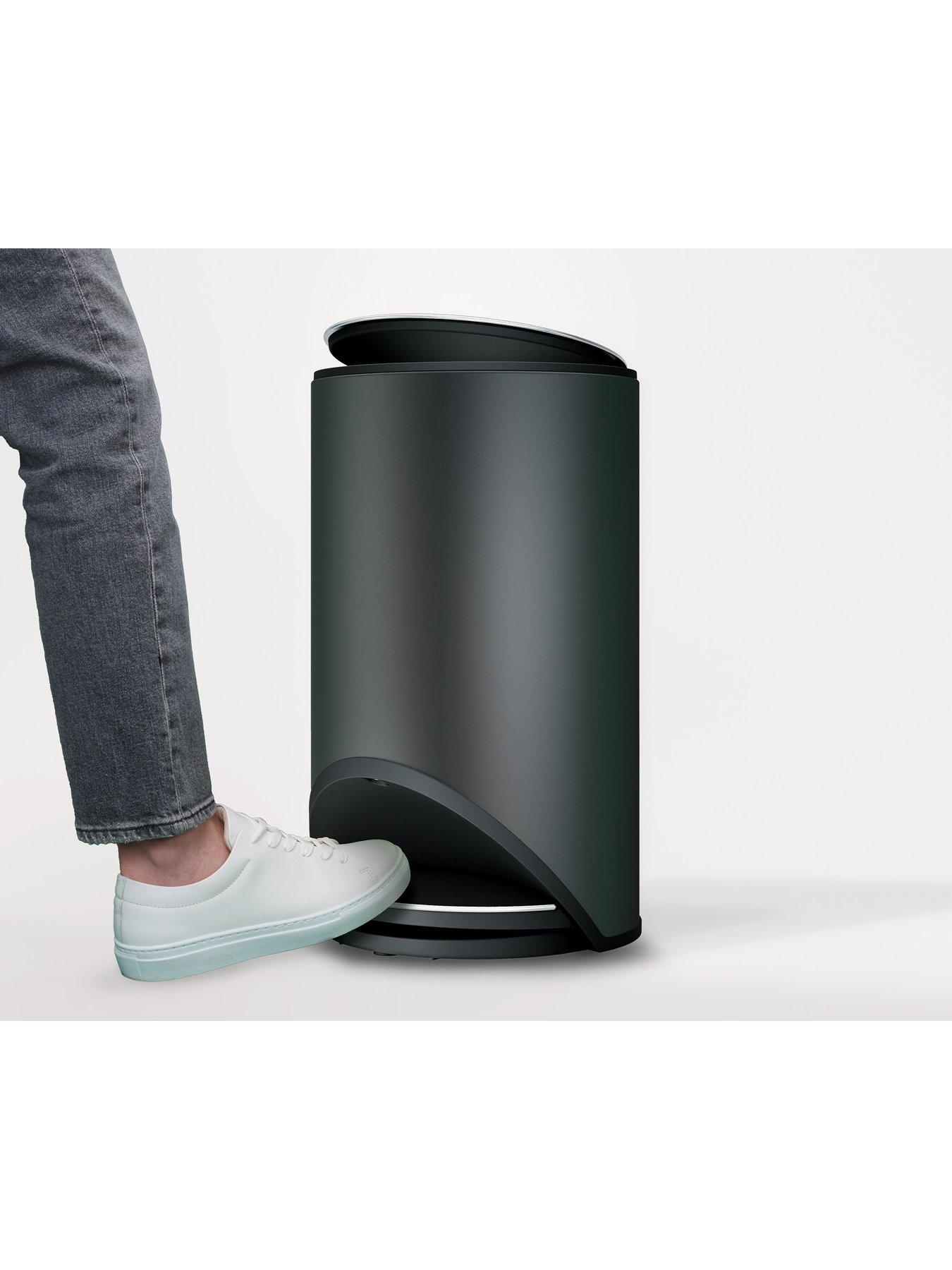 Image 2 of 7 of Joseph Joseph Arc 10l Bin