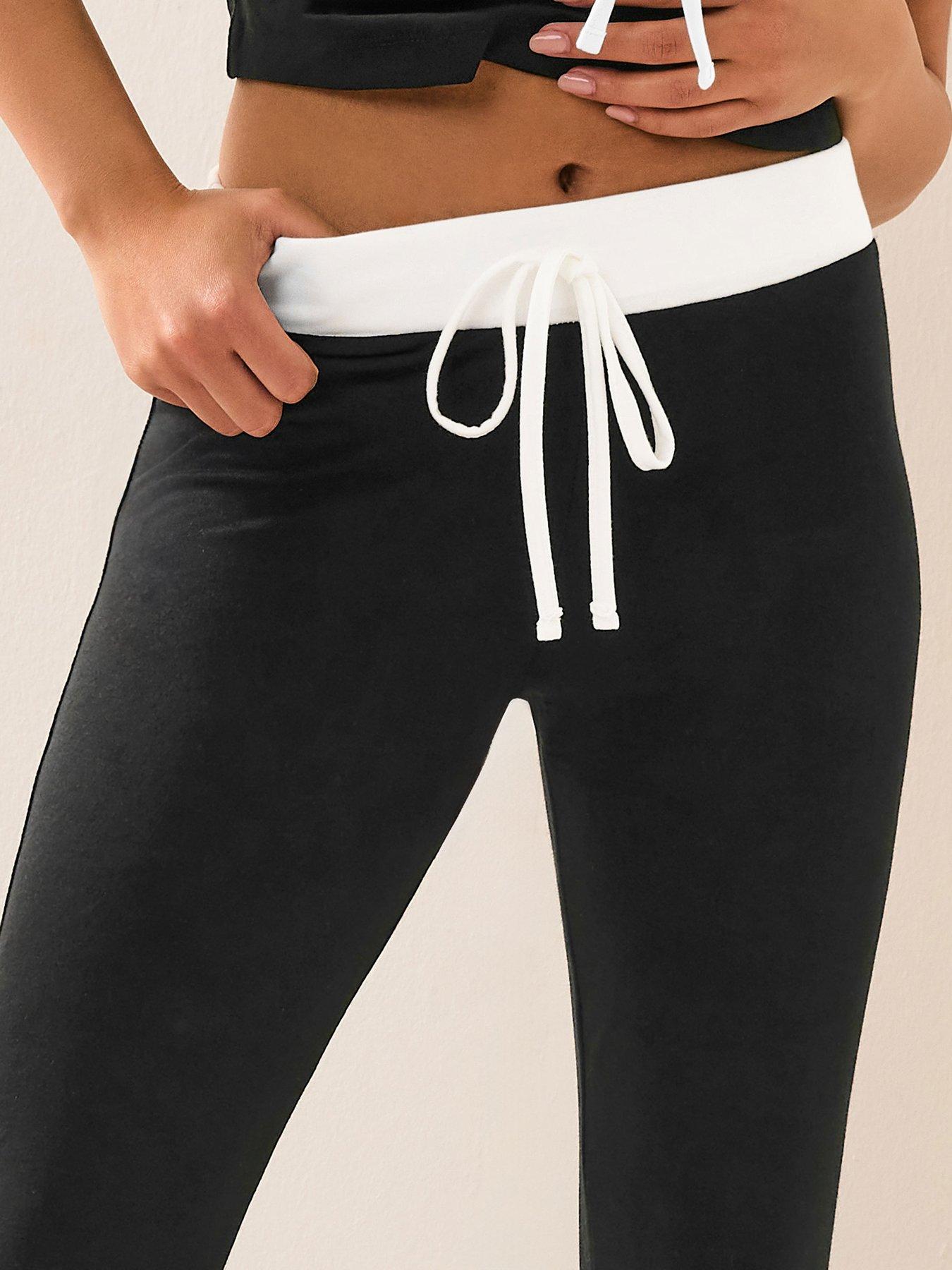 Image 4 of 5 of PixieGirl Petite Contrast Waist Flare Legging - Black