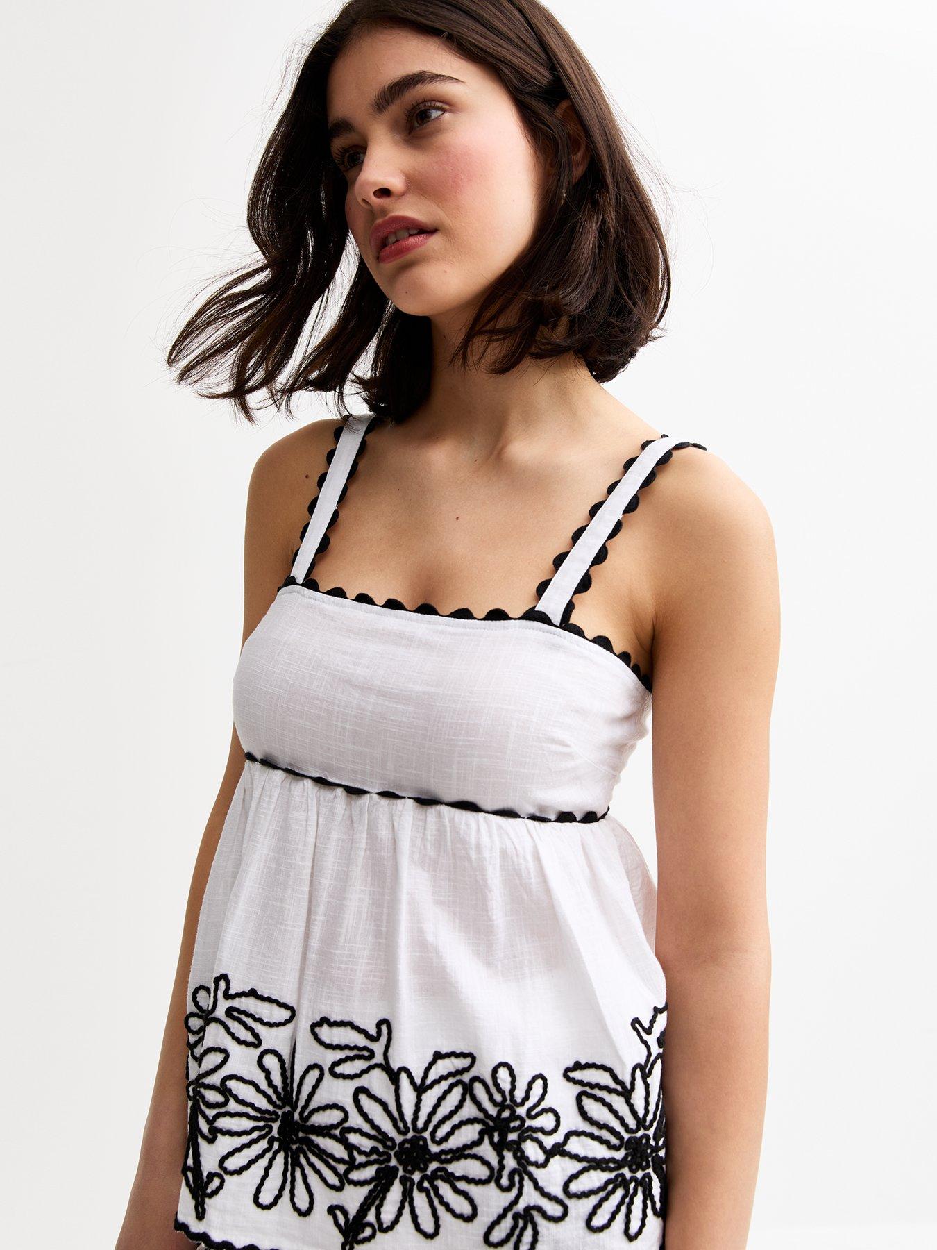undefined Daisy Embroidered Cami Top - White