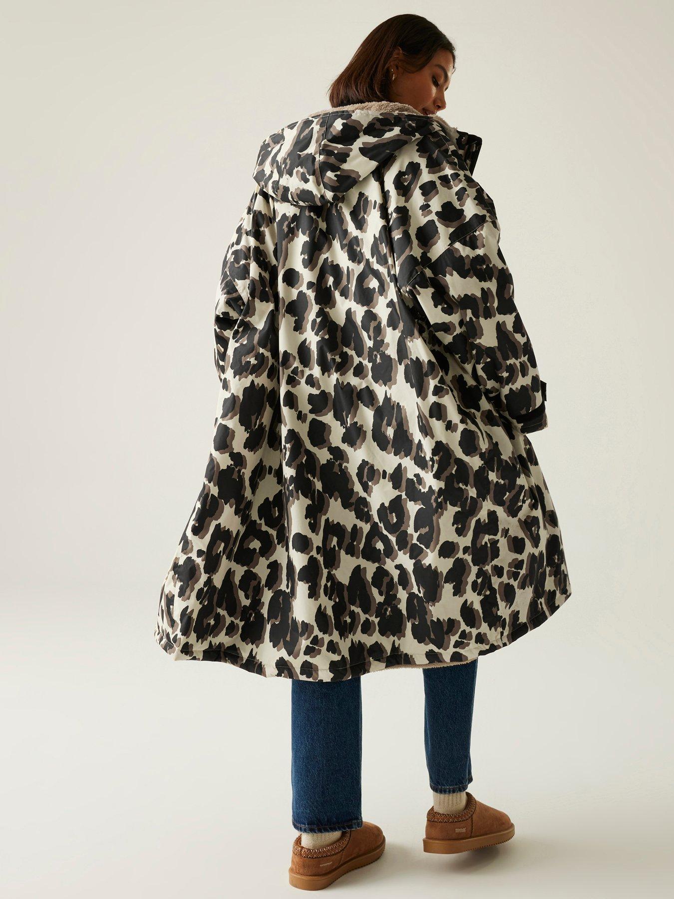 Image 2 of 6 of Regatta Womens Changing Robe - Leopard Print