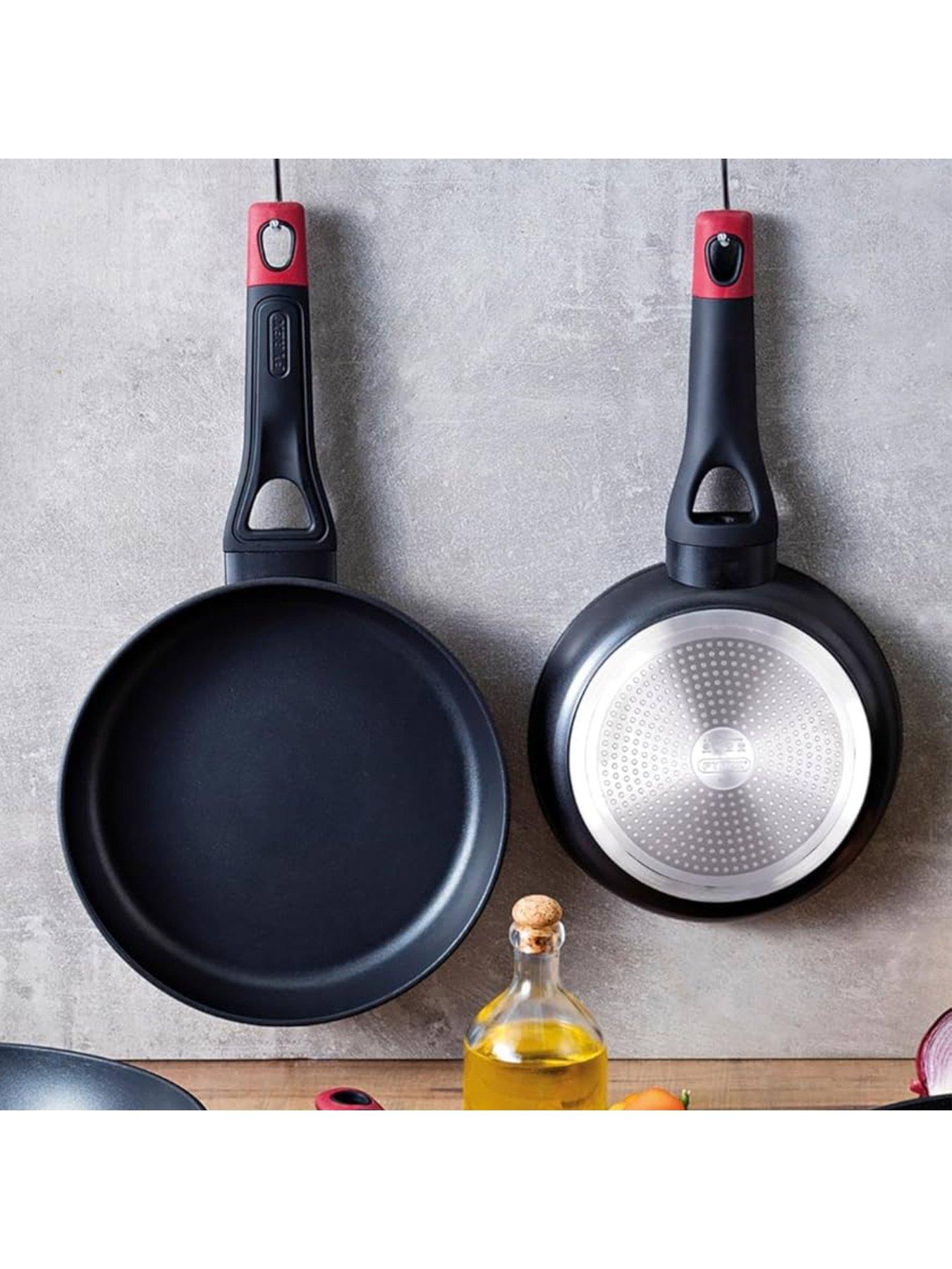 Image 4 of 6 of Pyrex 3 Piece Pan Set & 2 Oven Trays