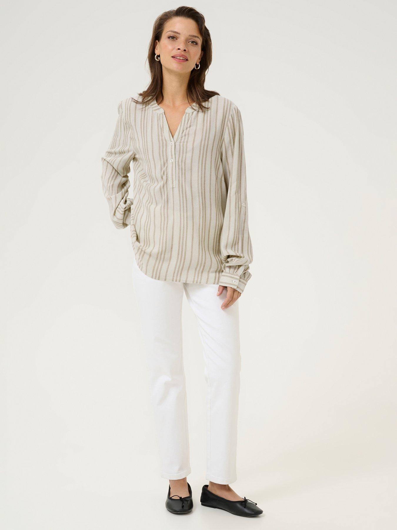 Image 3 of 6 of Kaffe Milia Blouse - Neutral