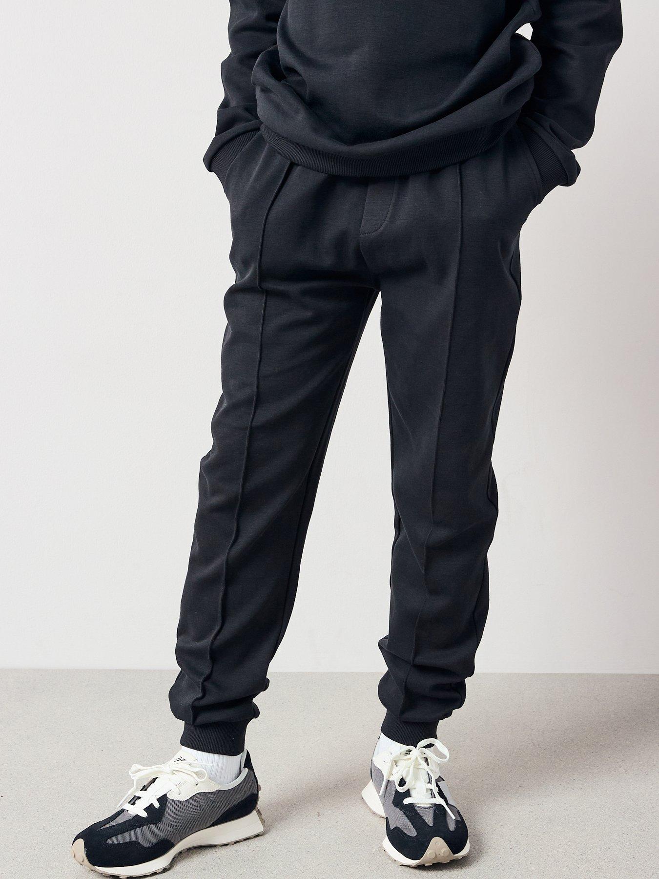 Image 4 of 5 of The Very Collection Heavyweight Joggers - Black