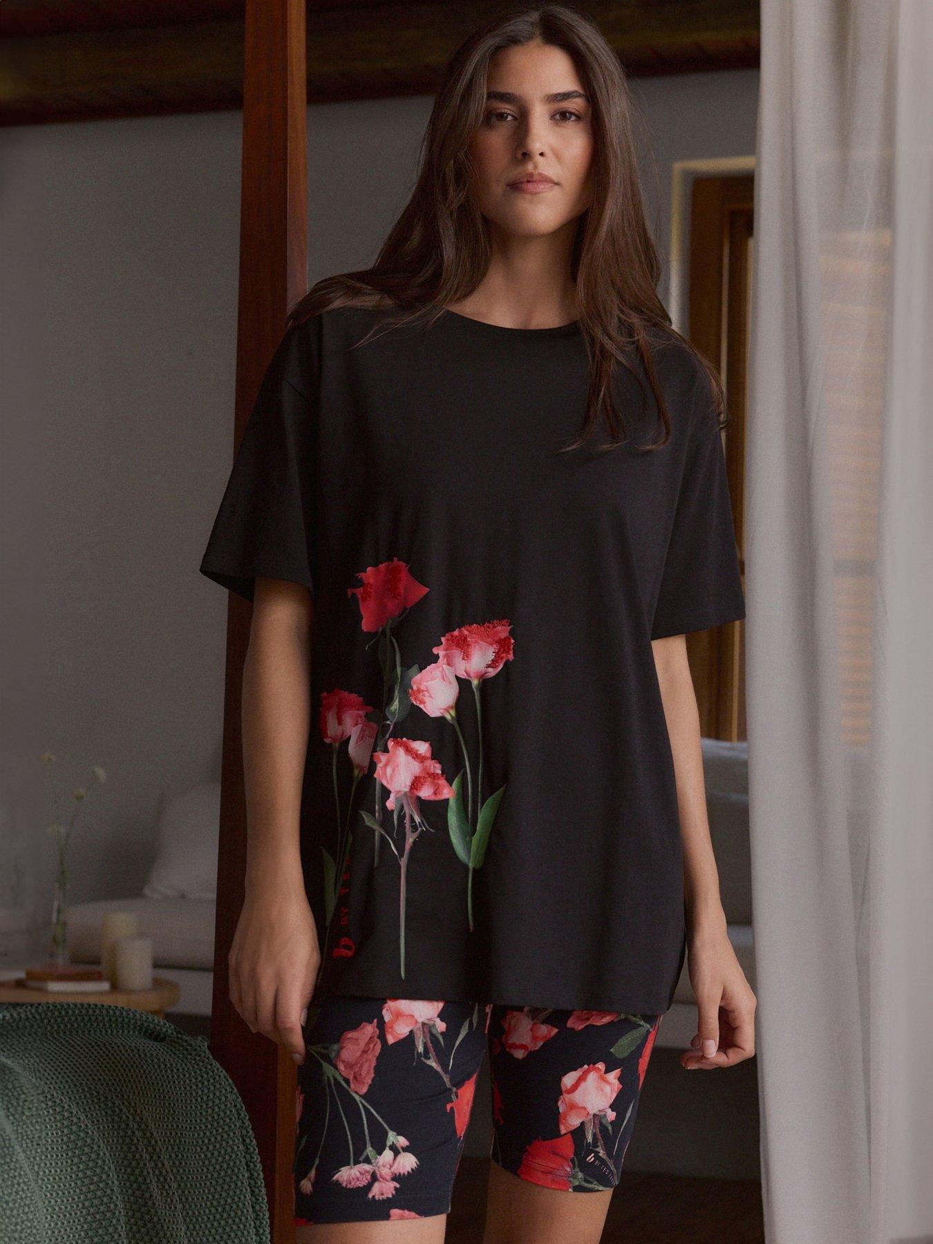 B By Ted Baker Ted Baker May Roses Cycling Set - Black