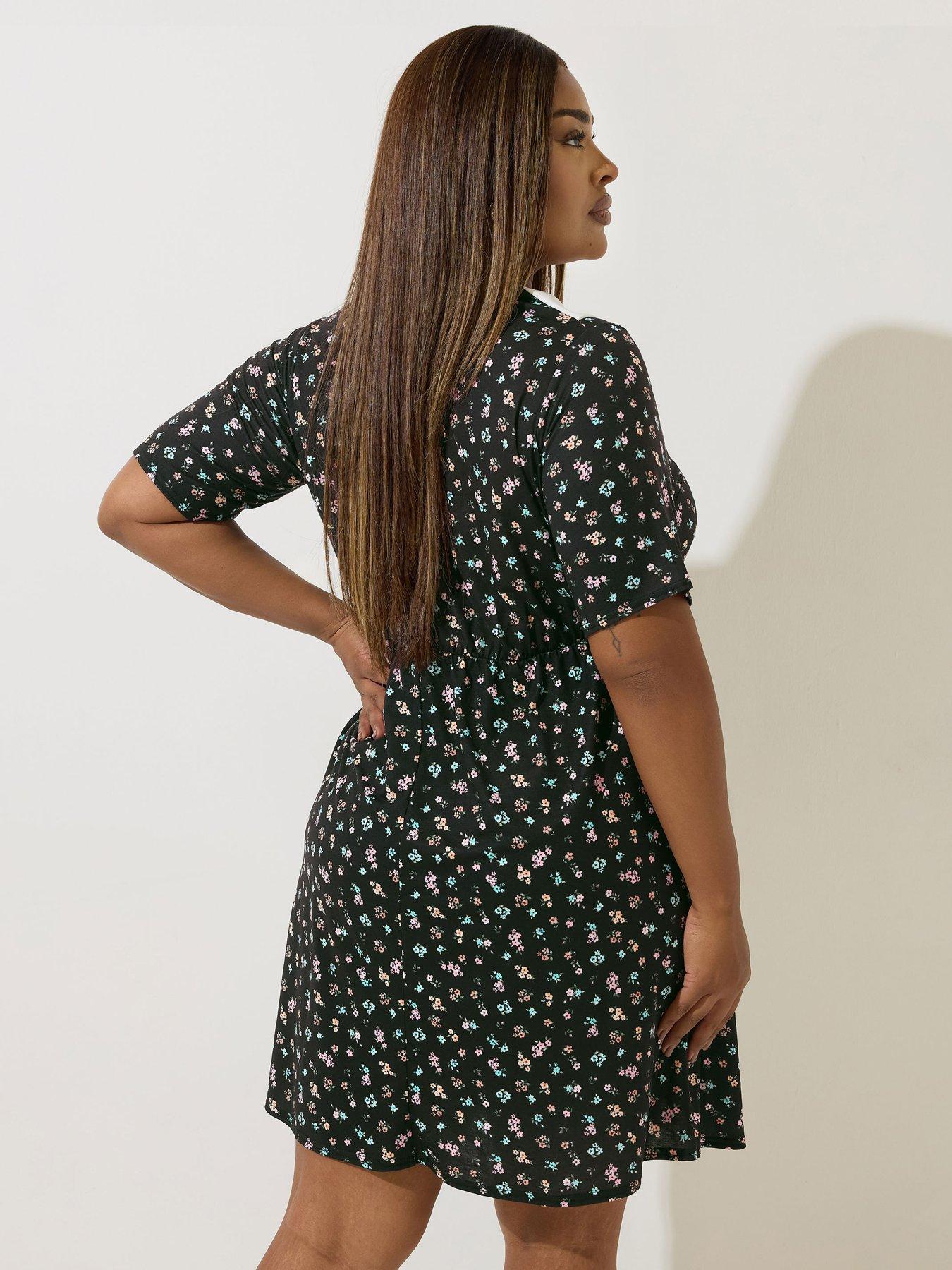 Image 2 of 5 of Yours Curve Ditsy Collar Dress - Black