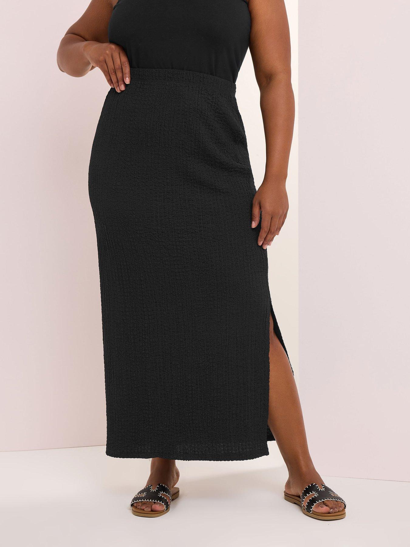 undefined Curve Textured Side Split Skirt - Black