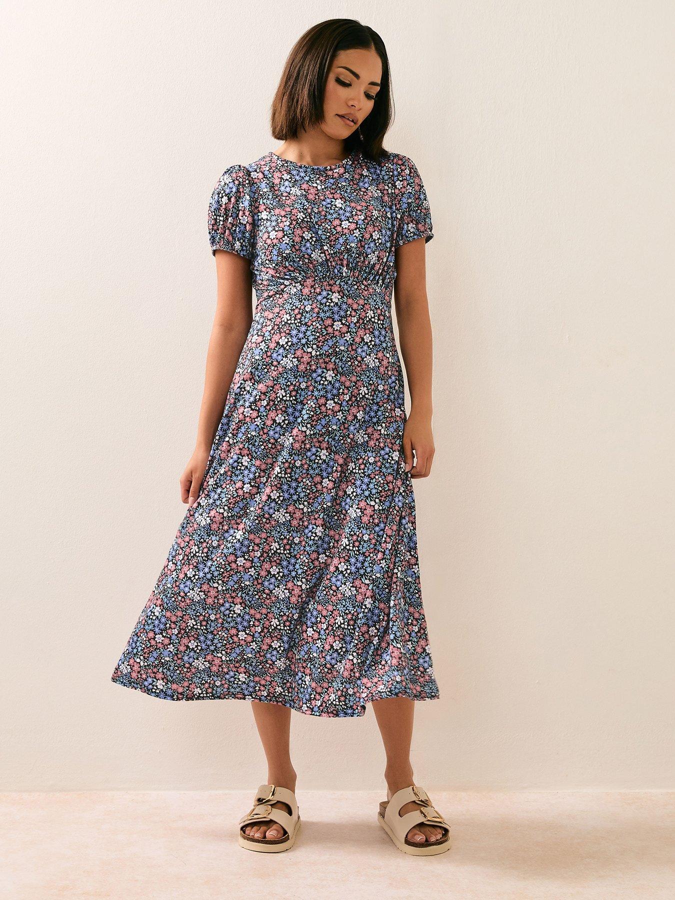 Image 3 of 5 of PixieGirl Petite Boho Ditsy Midi Dress