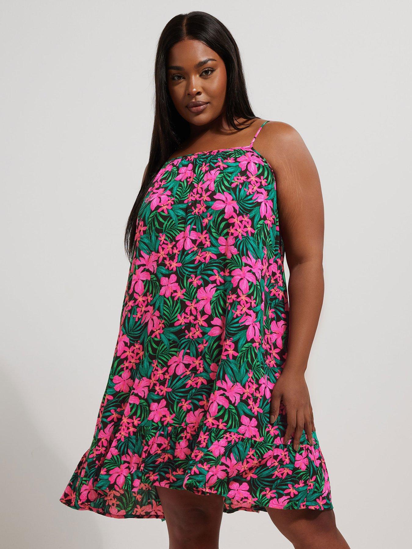 undefined Curve Floral Print Crinkle Mini Dress - Black