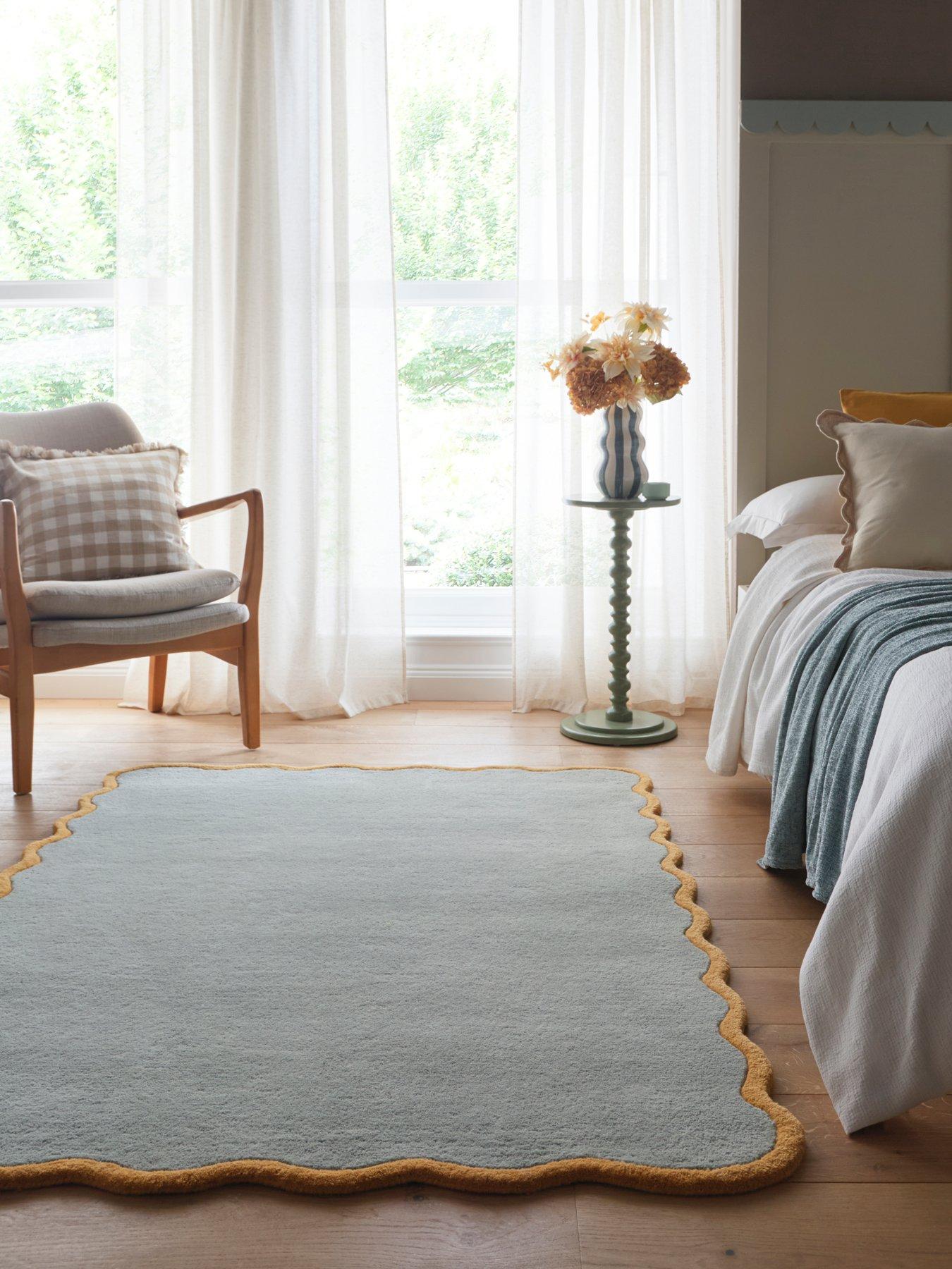 Very Home Scalloped Elsie Wool Rug – Duck Egg and Ochre