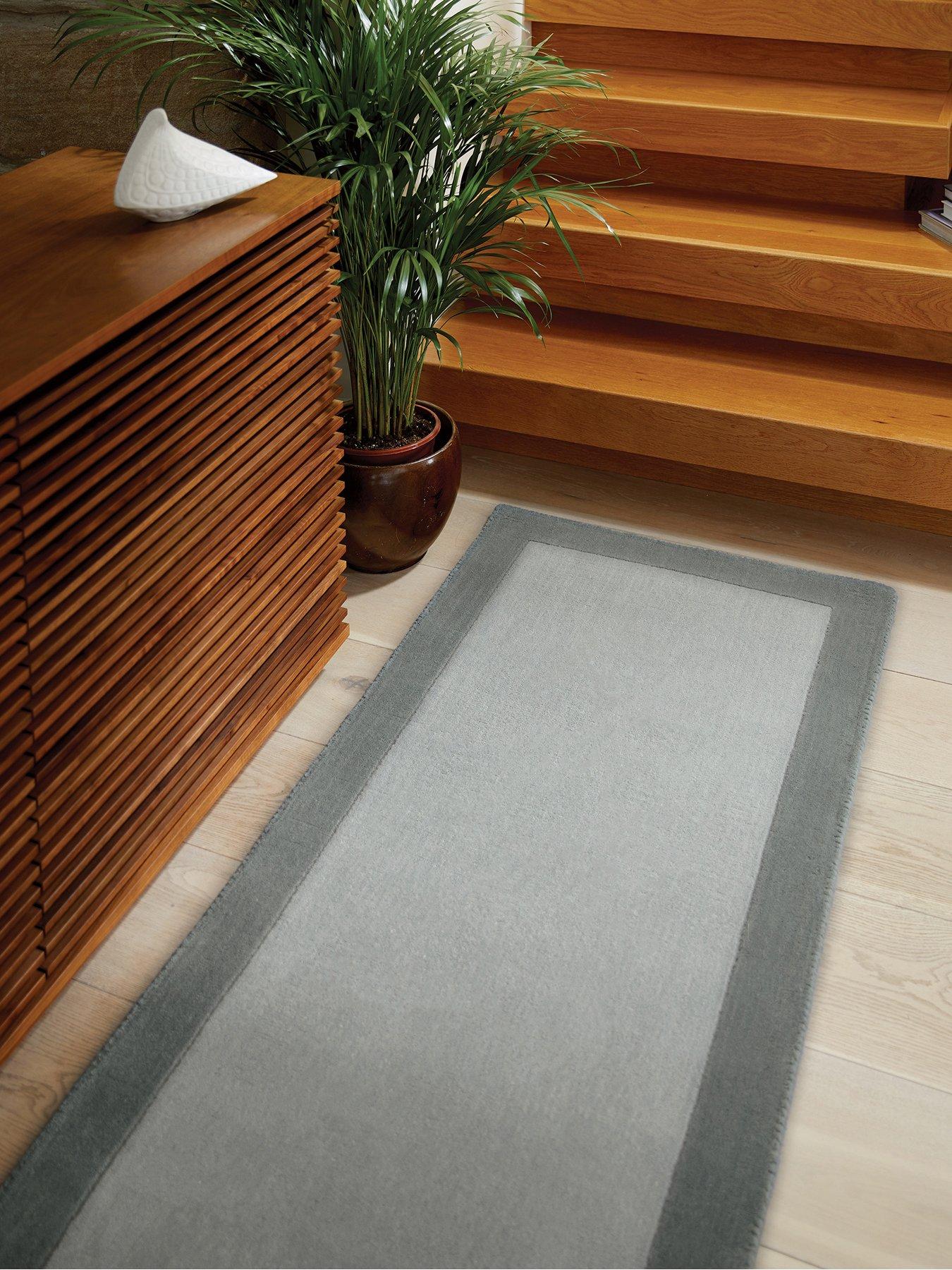 undefined Borders Runner