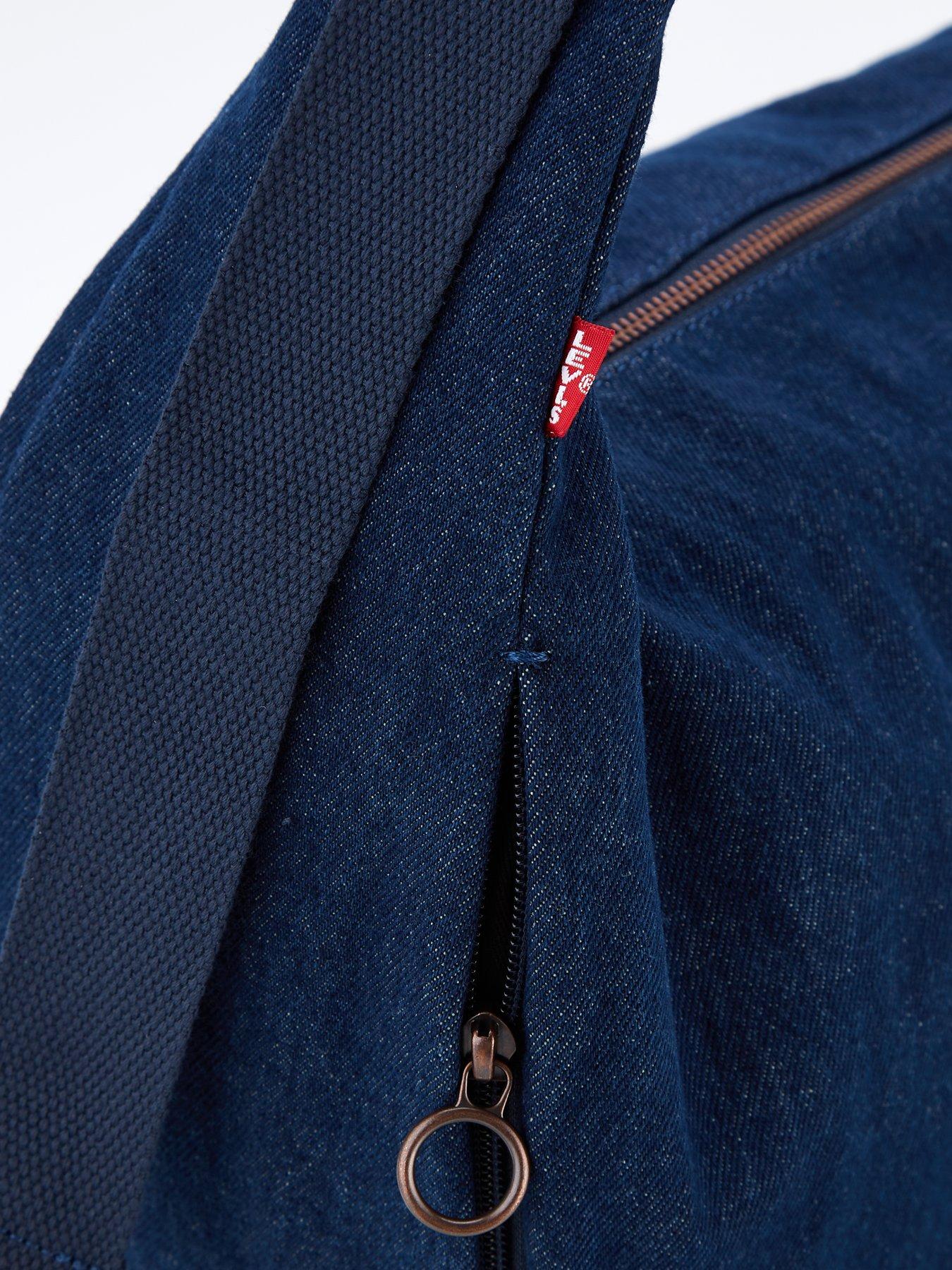 Image 4 of 4 of Levi's Brooklyn Xl Shoulder Bag