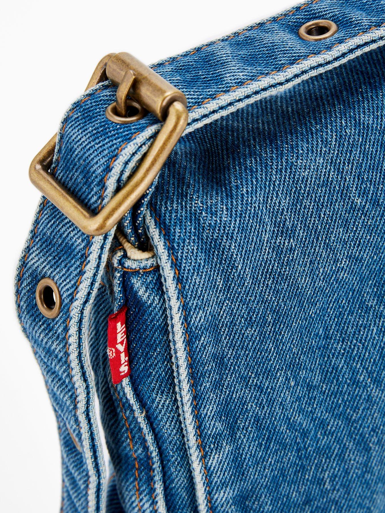 Levi's Brannan Shoulder Bag She Washed Navy Very