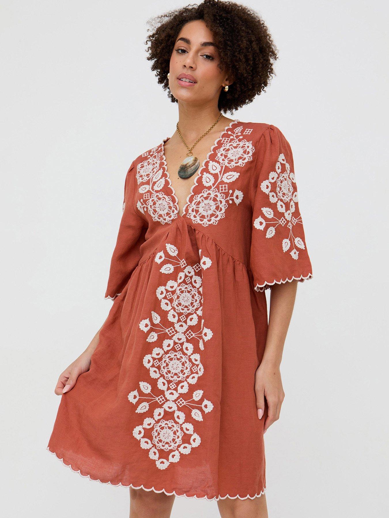 sachin and babi light blue dress Adrianna Papell Floral Lace Embroidery V-Neck Short Sleeve Tiered Mini  A-Line Dress