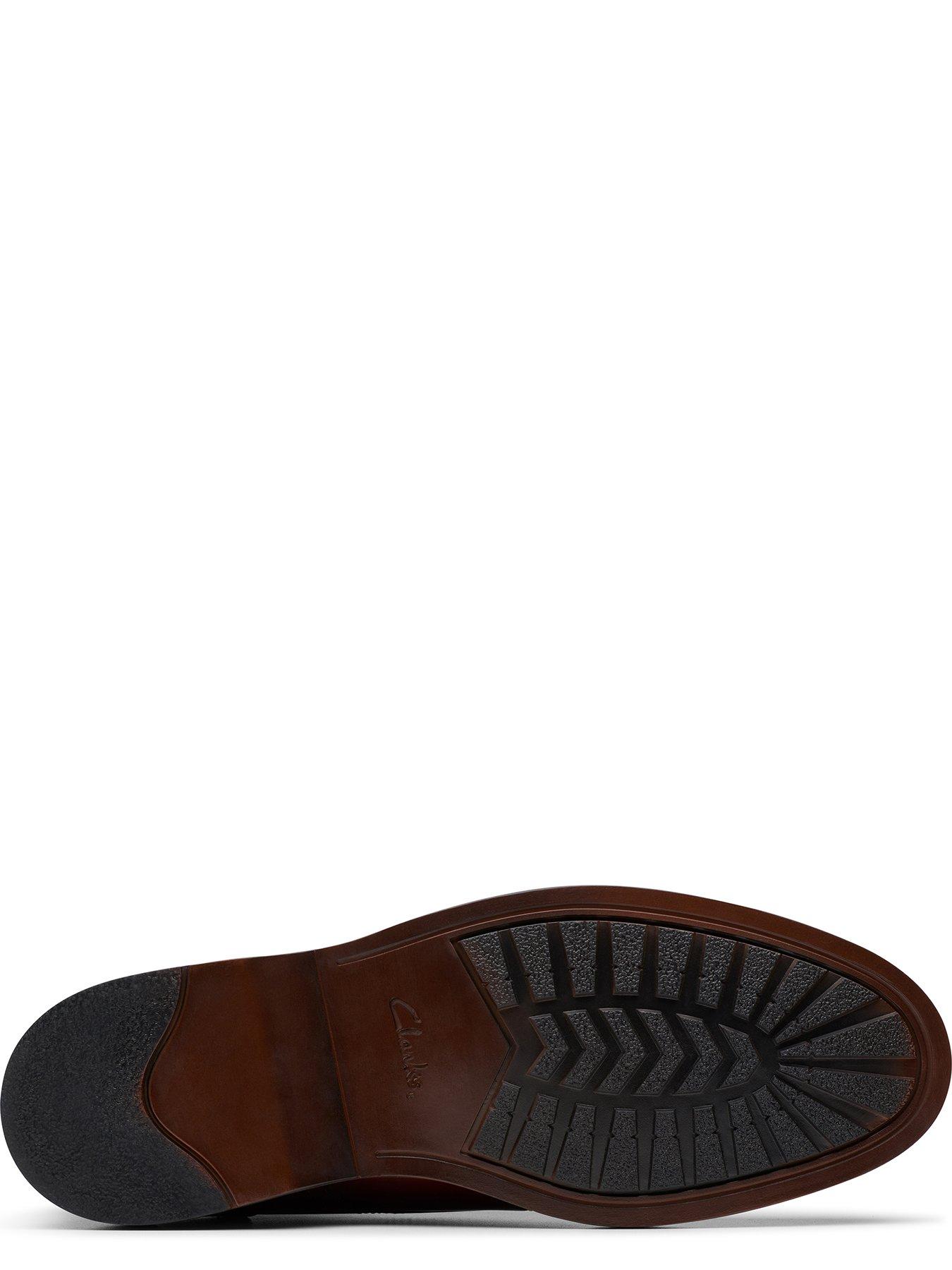 Image 5 of 7 of Clarks Aldwin Chukka Boots - Brown