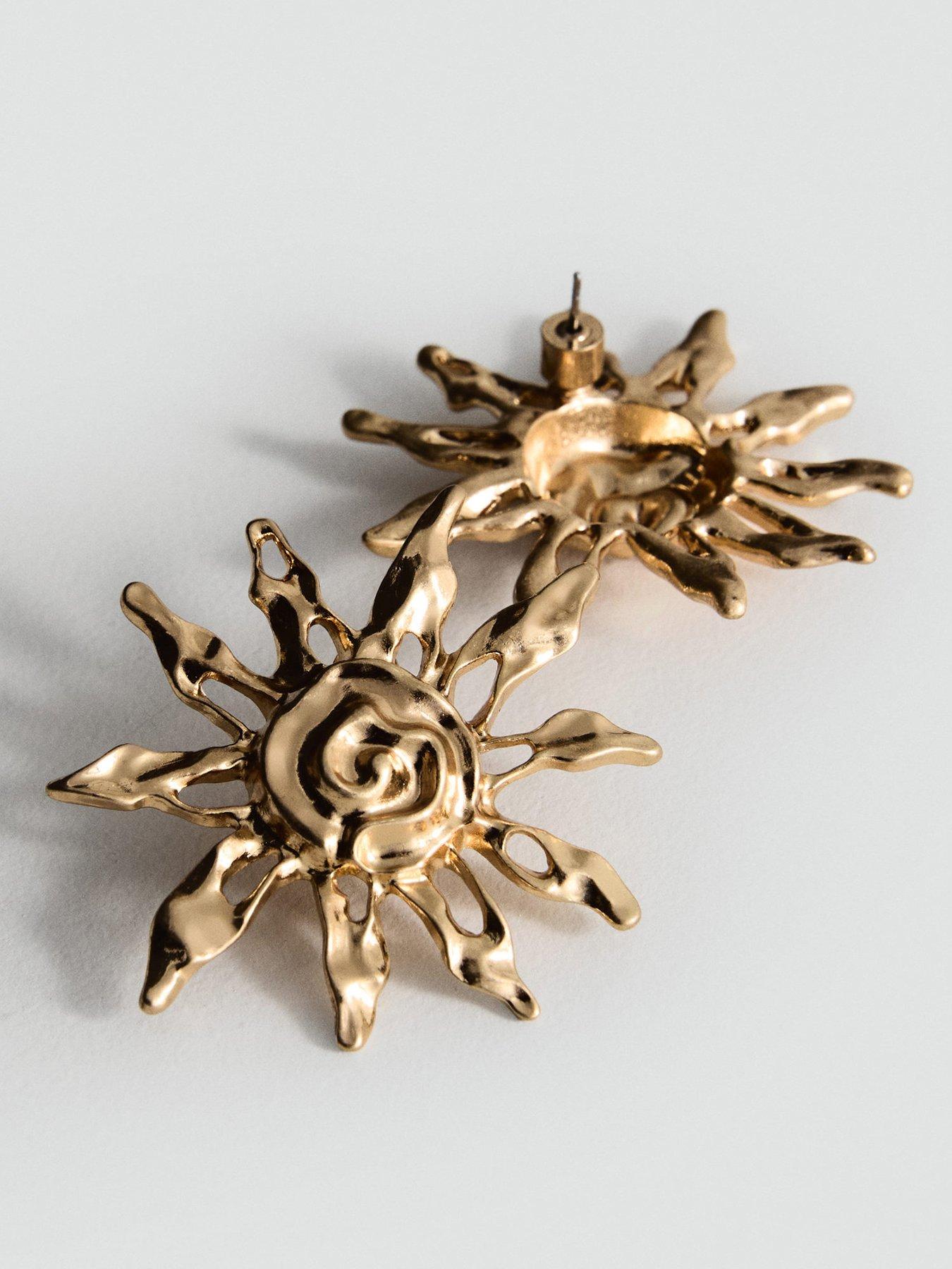 Image 2 of 3 of Mango Sun Design Earrings - Gold
