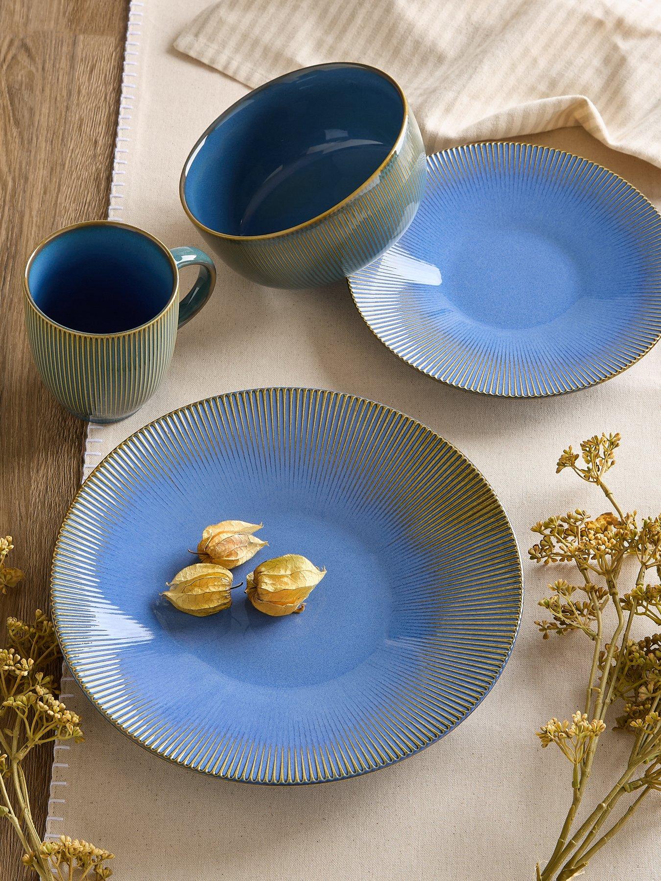 WATERSIDE Embossed Reactive Glaze 16-Piece Dinner Set - Blue