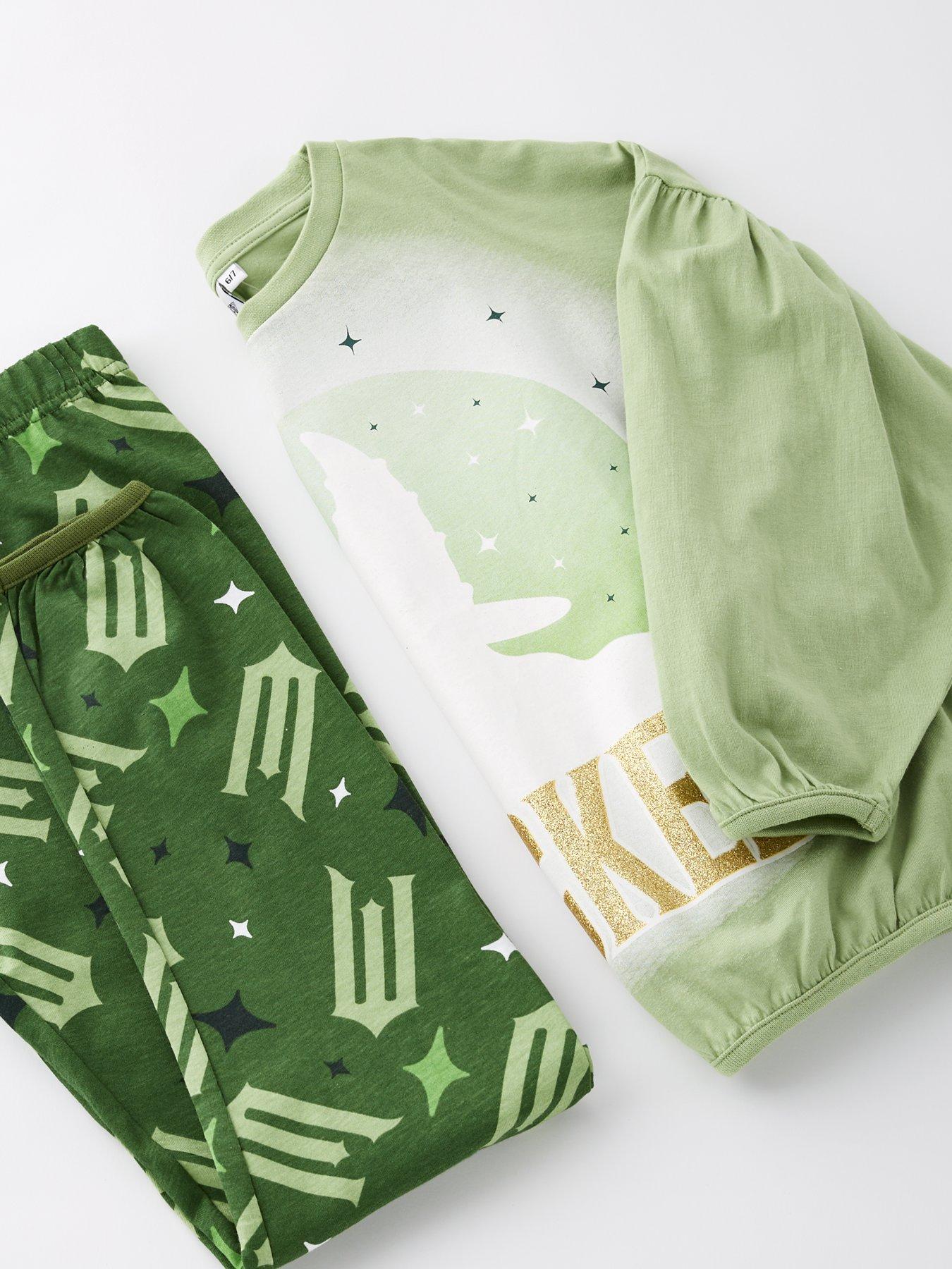 Image 3 of 4 of Wicked Elphaba Long Sleeve Pyjama Set - Green